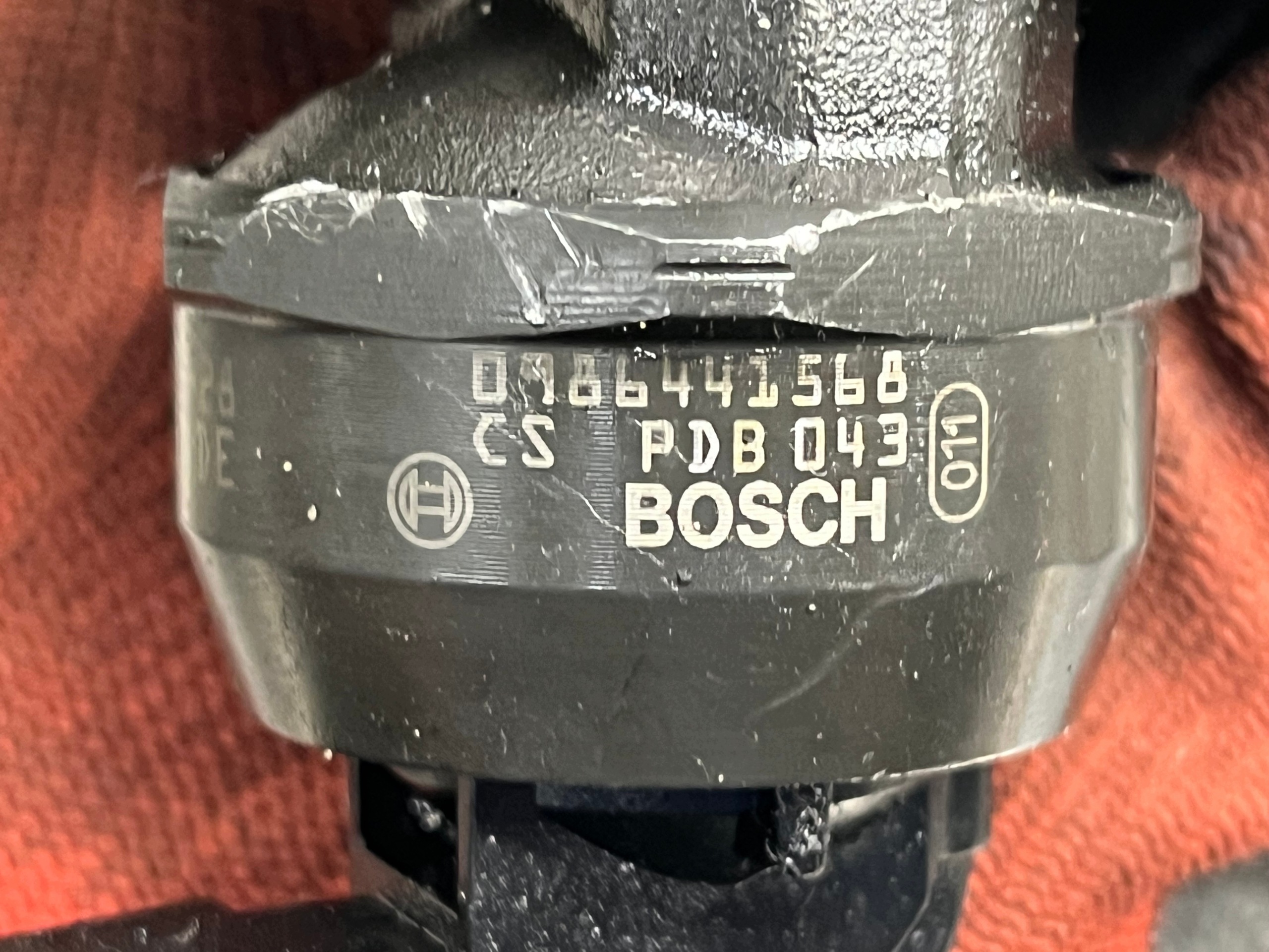 Pumpedüse VOLKSWAGEN GOLF 5 0986441568