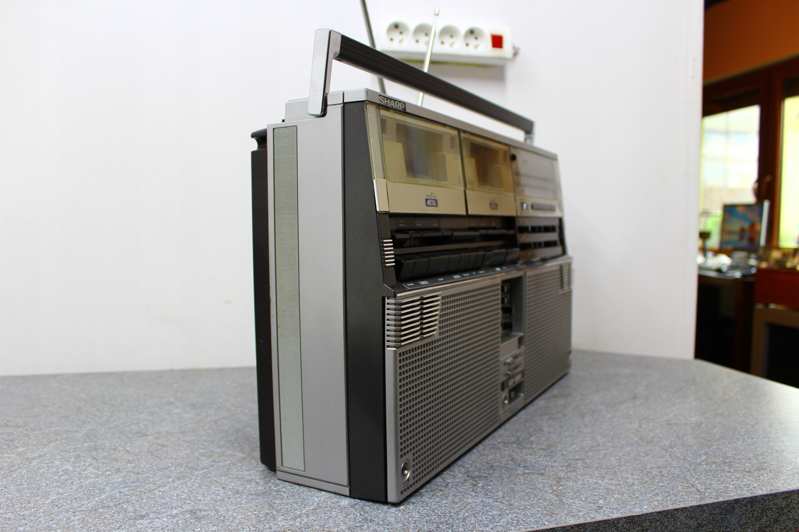 SHARP GF-666 Ghettoblaster ! Radioodtwarzacz Komunikacja brak