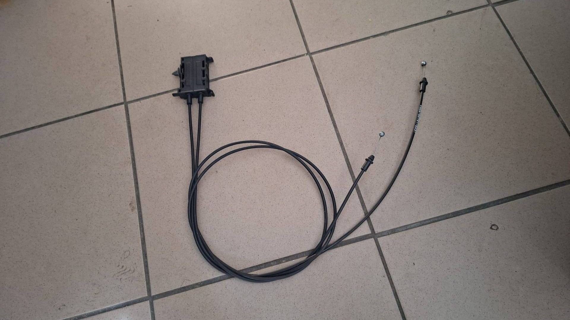 corde du capot Mazda CX-60 KBB4567212A31