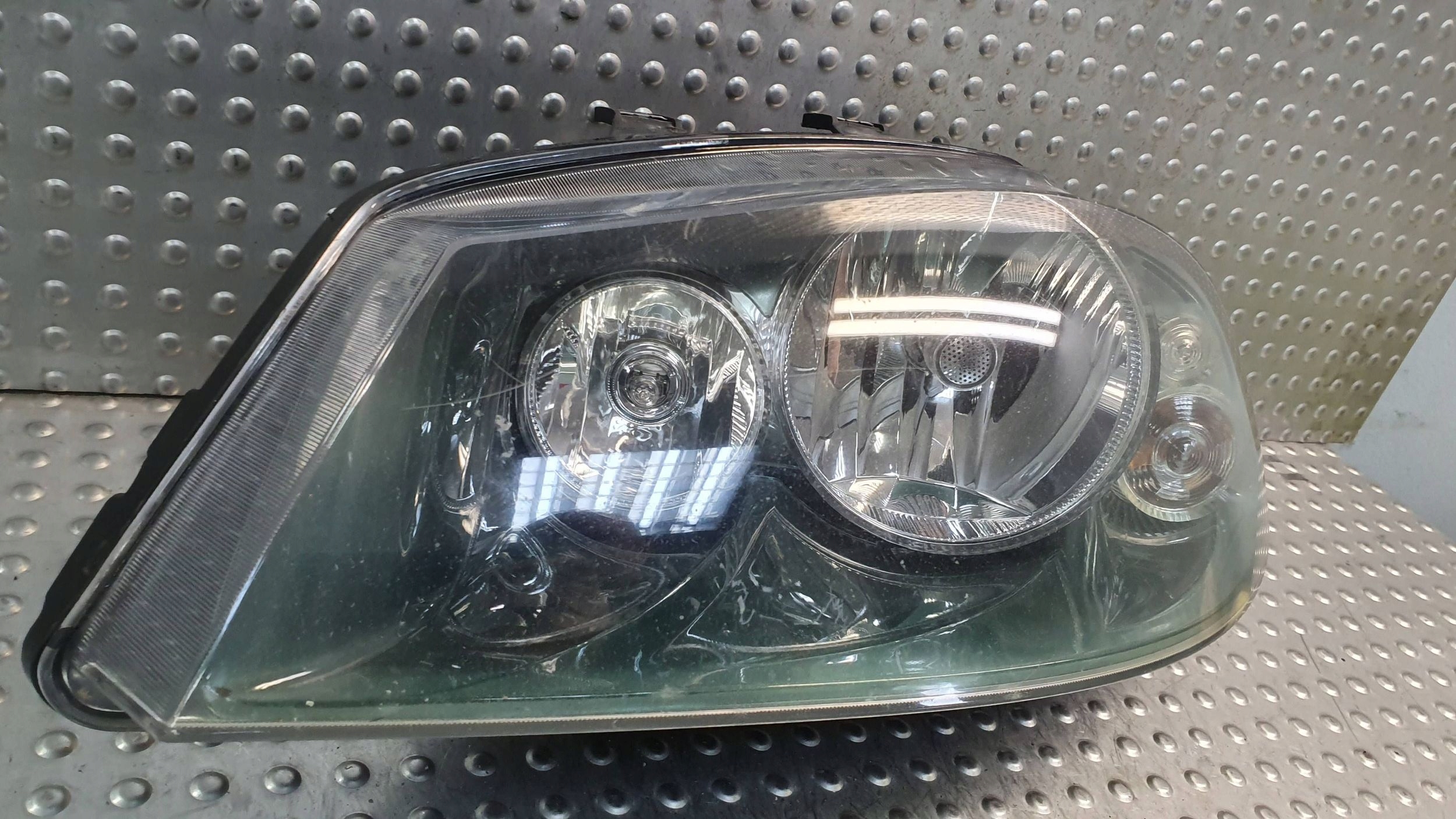 light front left SEAT IBIZA 6L green 02