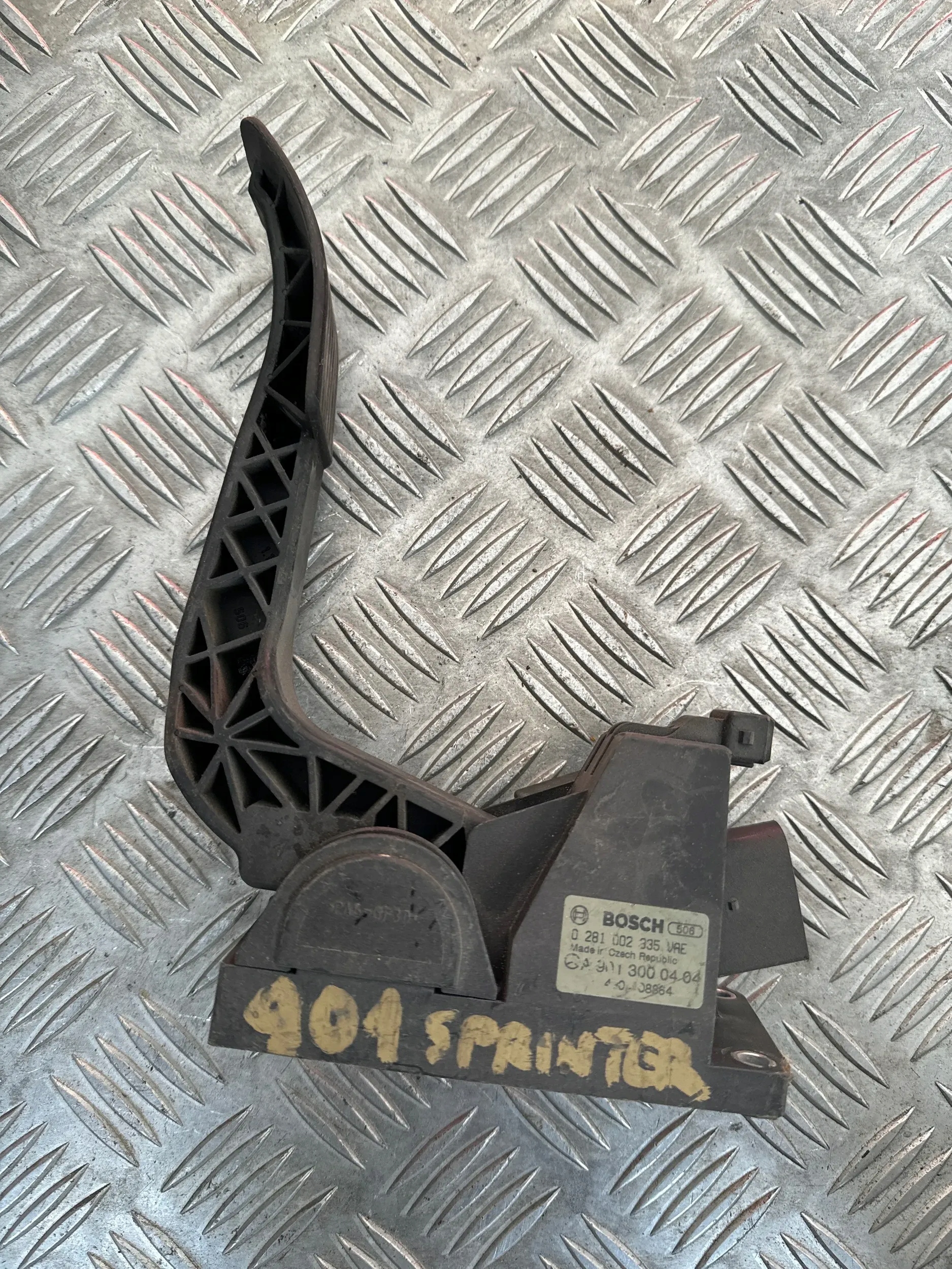 POTENCJOMETR GAZU MERCEDES SPRINTER 901 A9013000404