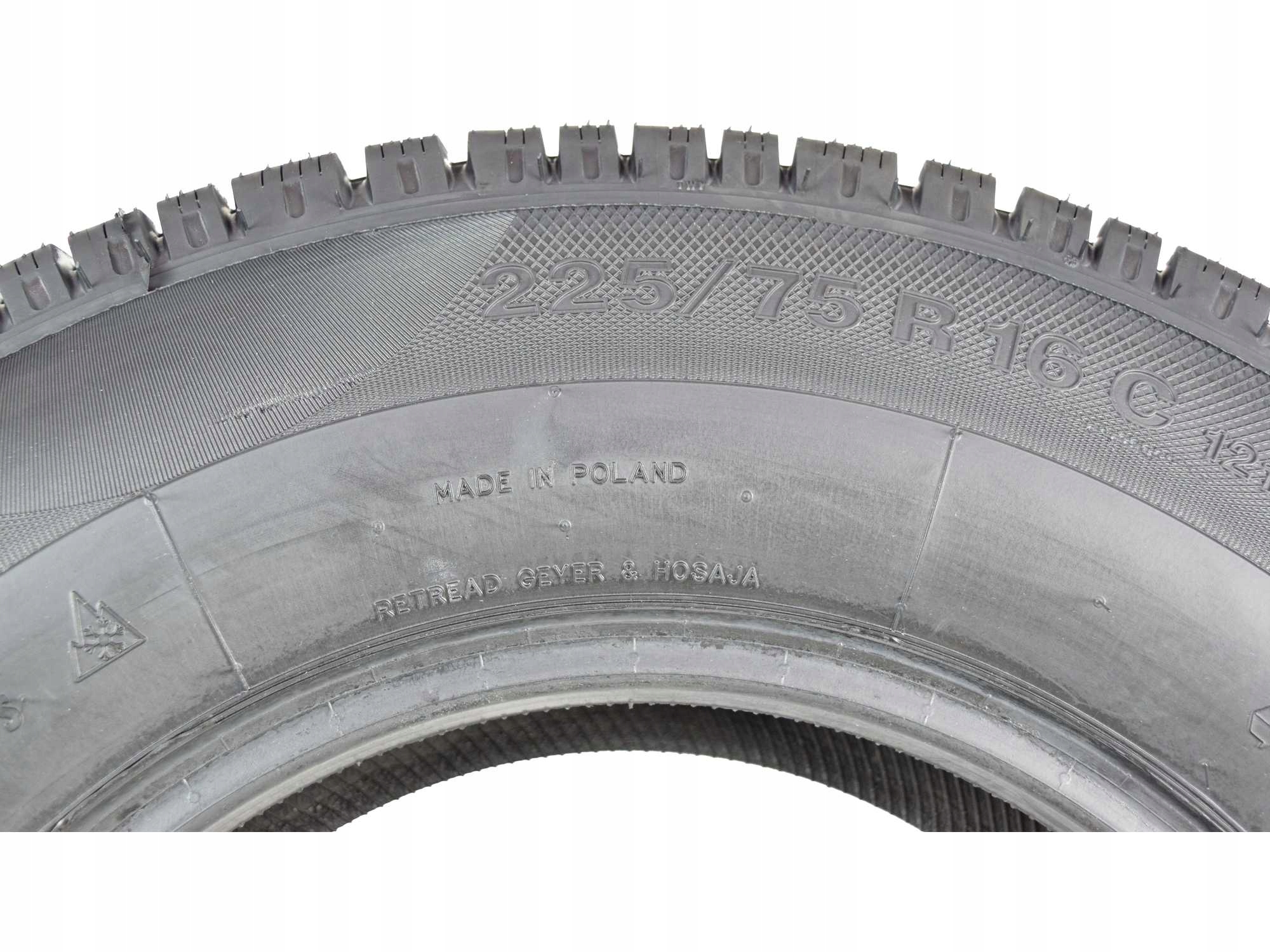2 zimowe opony bieżnikowane 225/75R16 C Alpin SNOW 2024 R Szerokość opony 225 mm