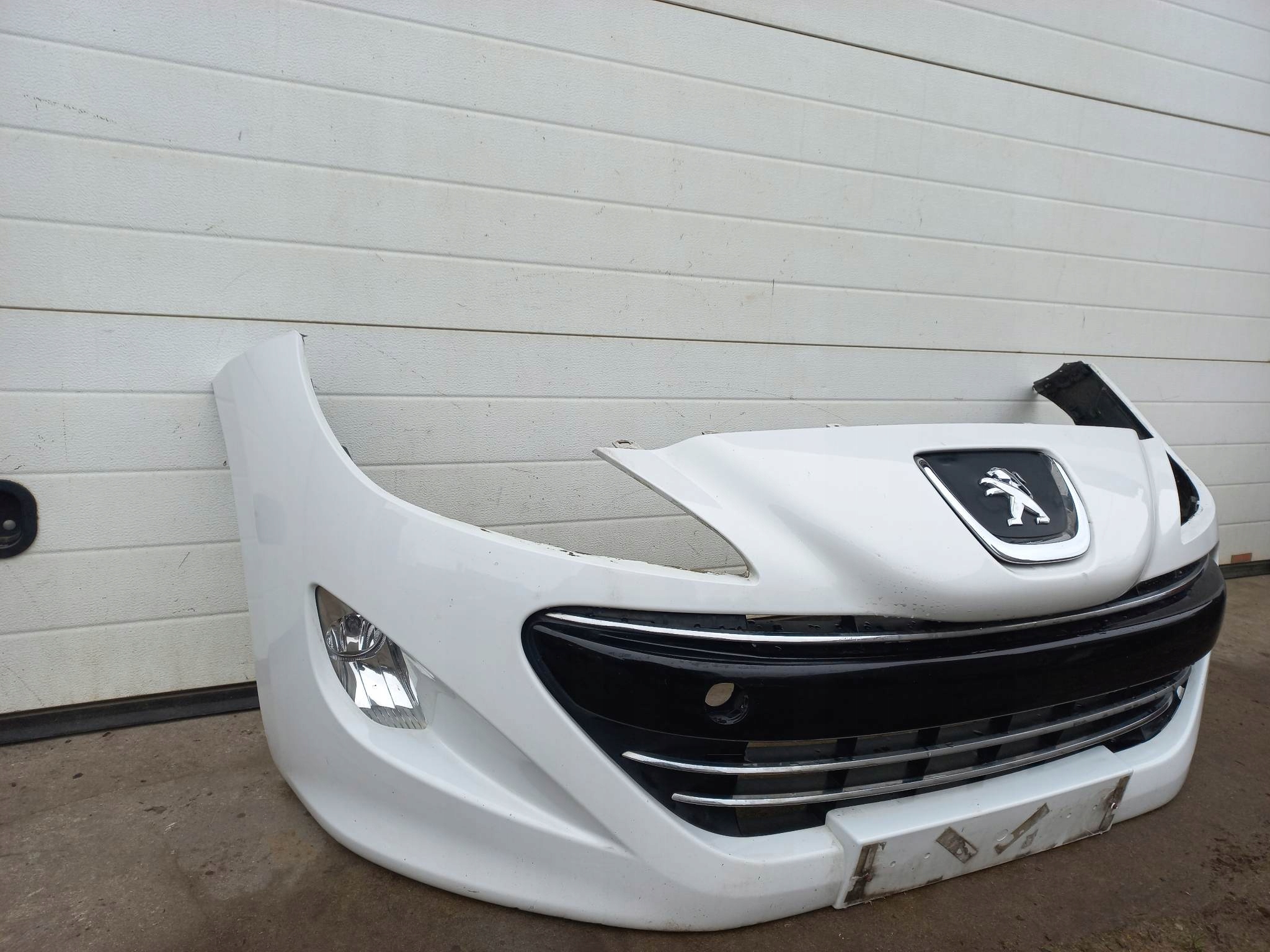 ZDERZAK PRZEDNI PEUGEOT RCZ KWFA Strona zabudowy przód