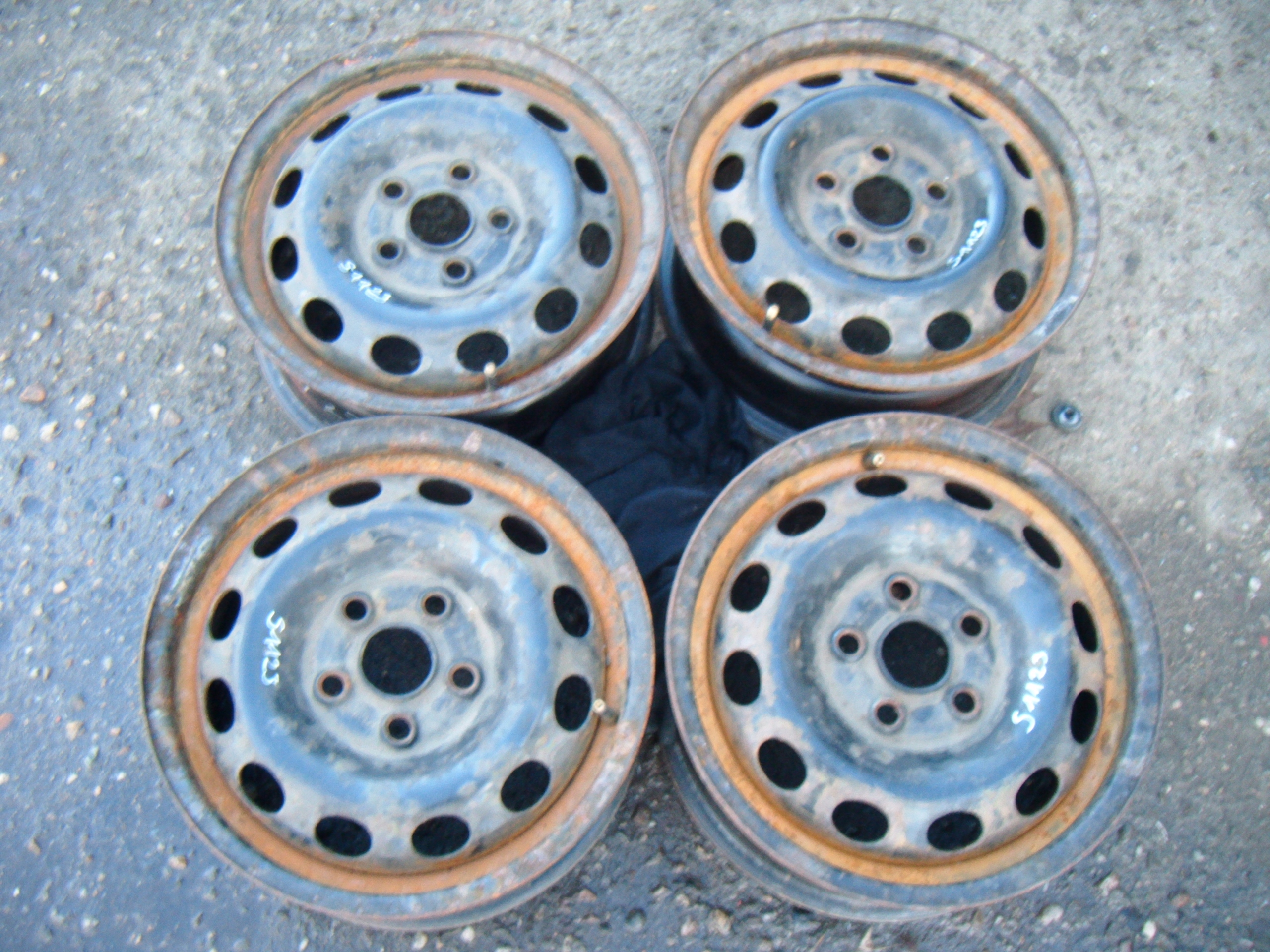 VOLKSWAGEN VW AUDI FELGI STALOWE 5X112 6JX15 ET55