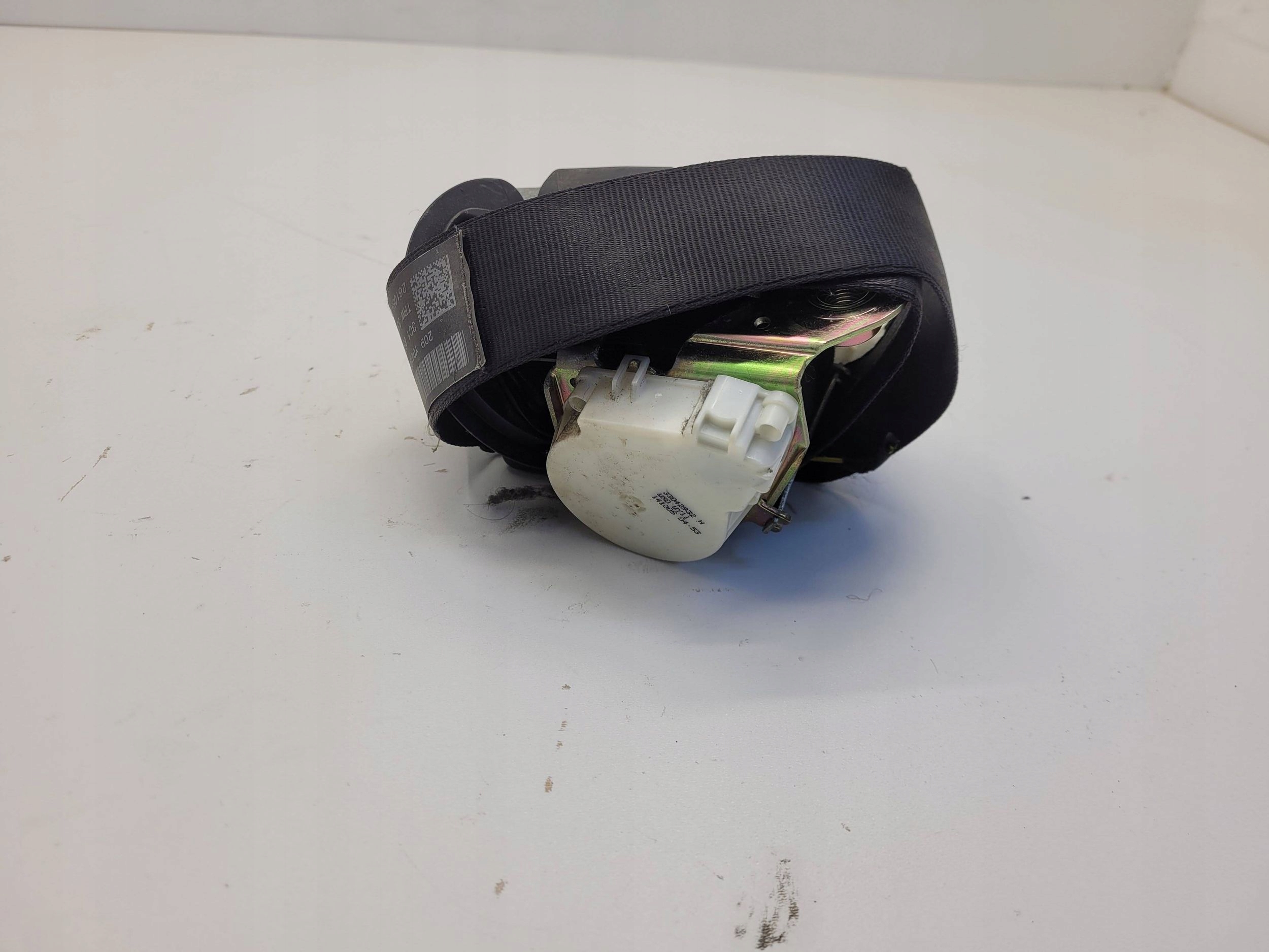 VW PASSAT B6 B7 CC tension belt safety left front