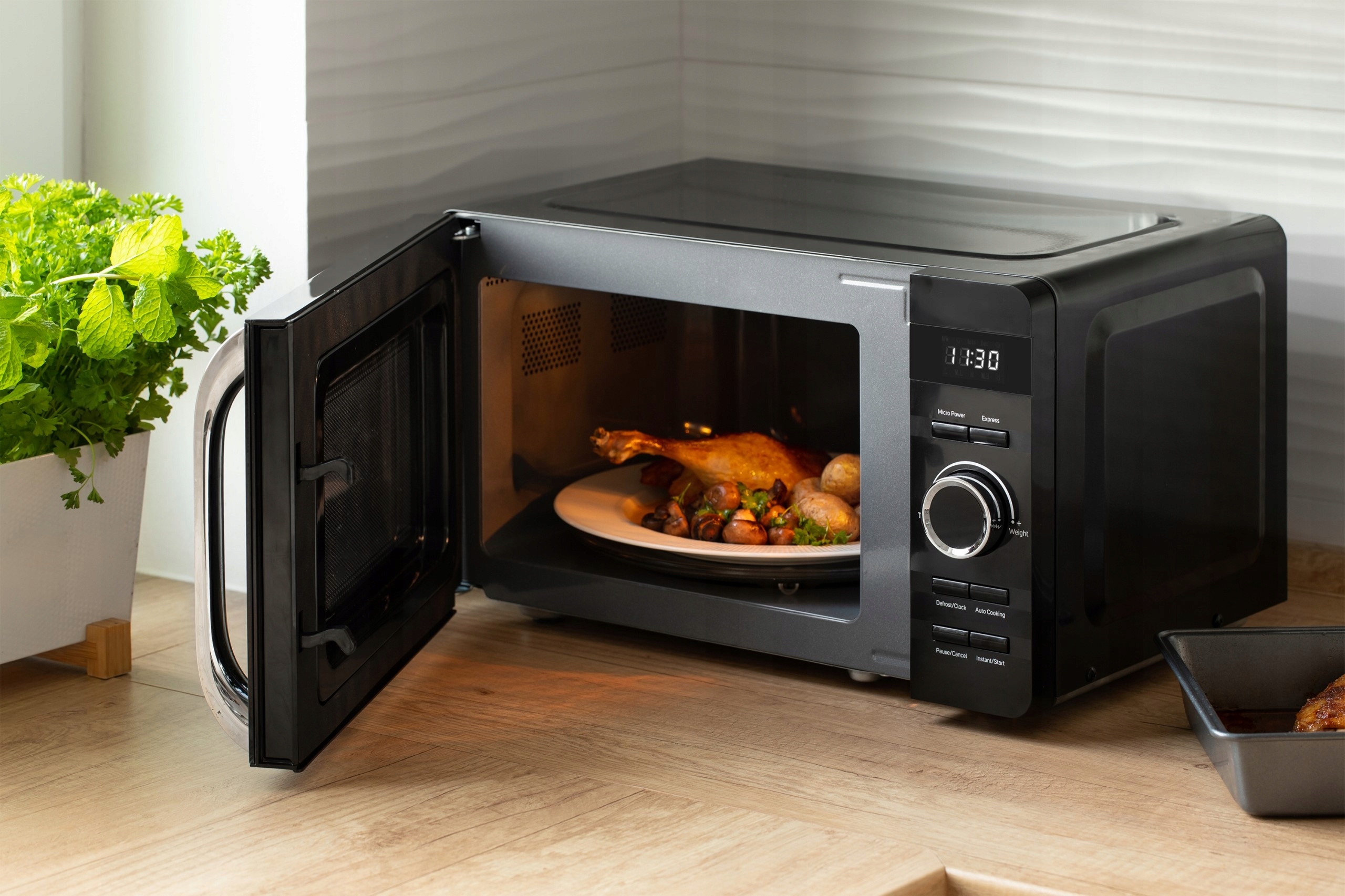 SENCOR Mikrofalówka Kuchenka wolnostojąca 800W 17L Funkcje gotowania rozmrażanie