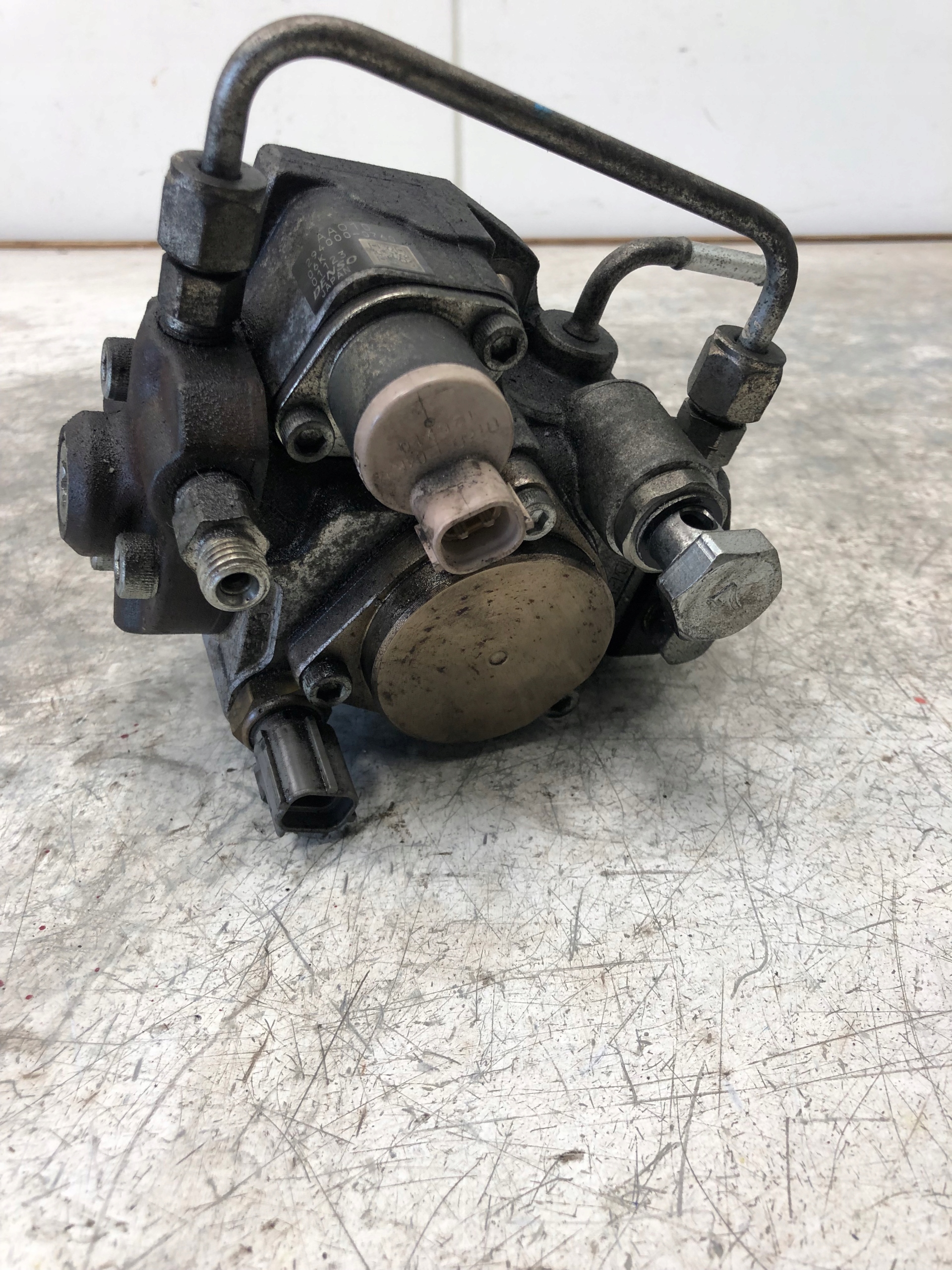 injection pump SUBARU LEGACY IV 2.0D EE20
