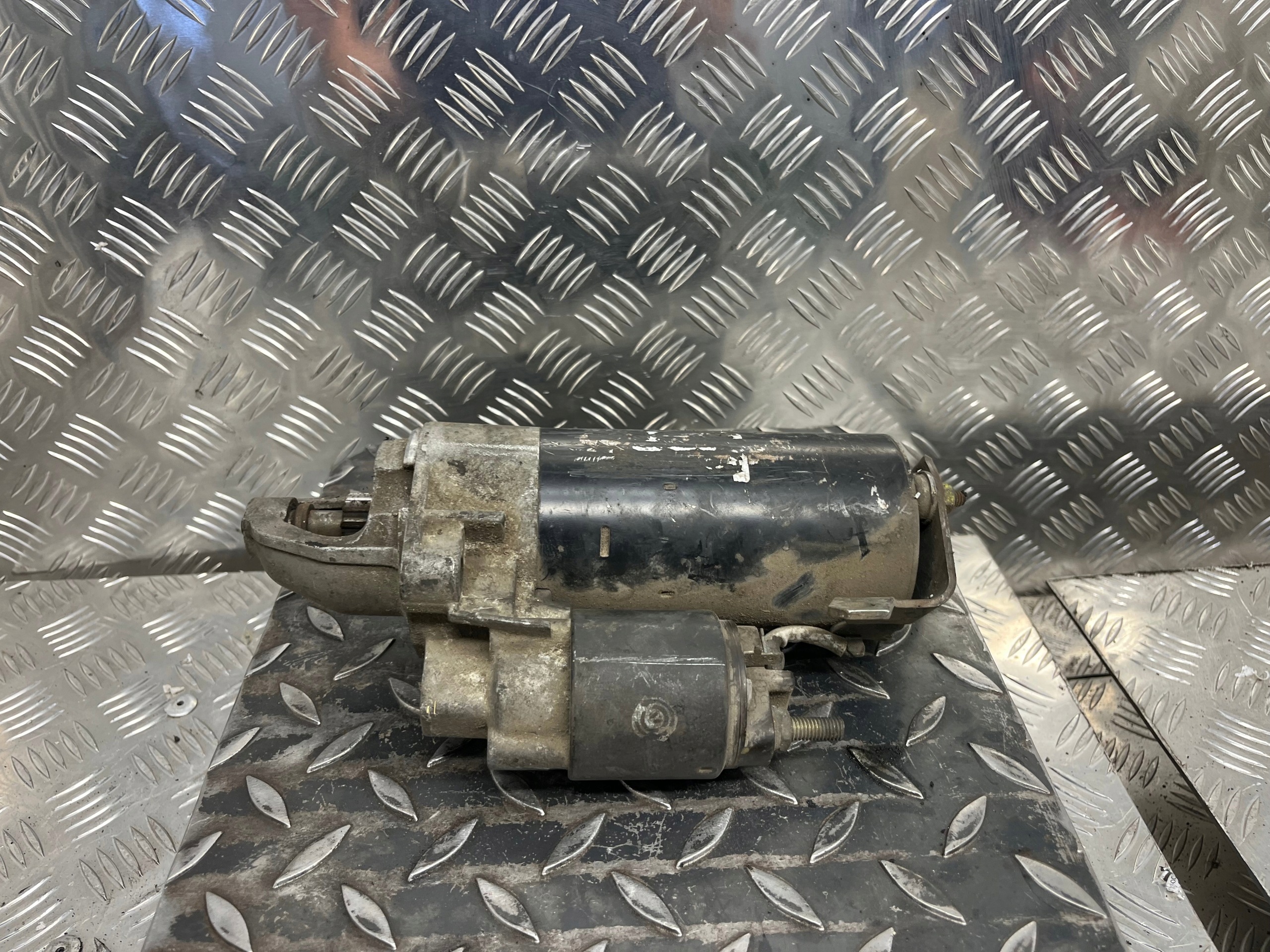Anlasser Starter AUDI A8 D2