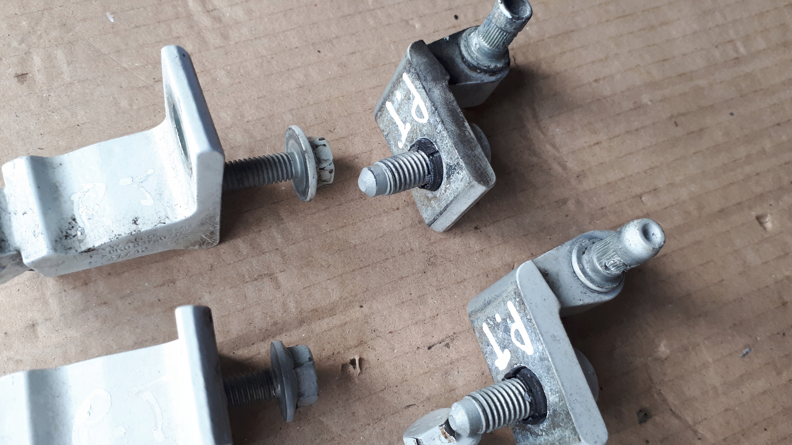 S4 B8 LIFT A4 hinge hinges door right rear part LS9R