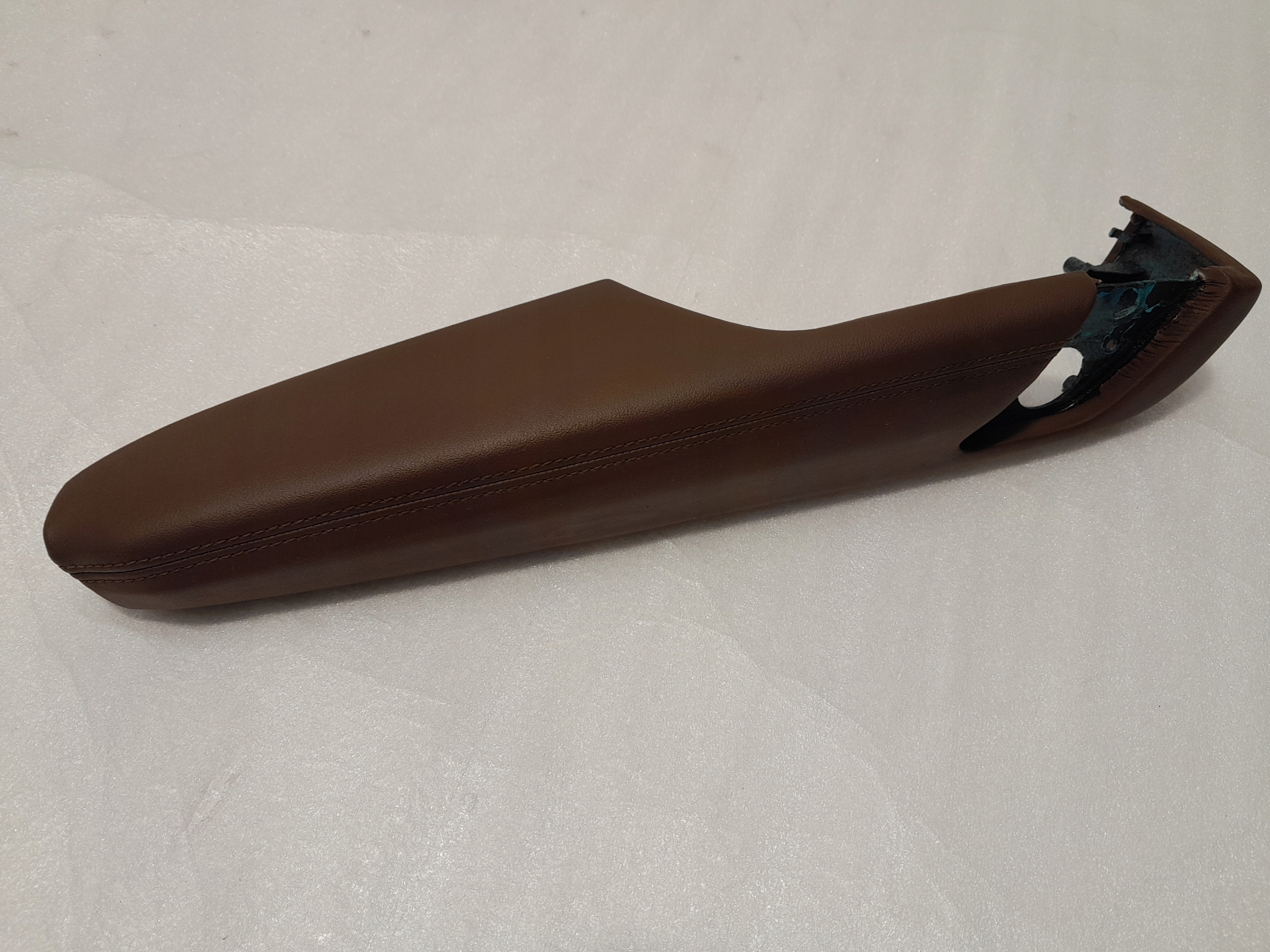 AUDI Q5 80A bracket handle armrest door leather left rear part