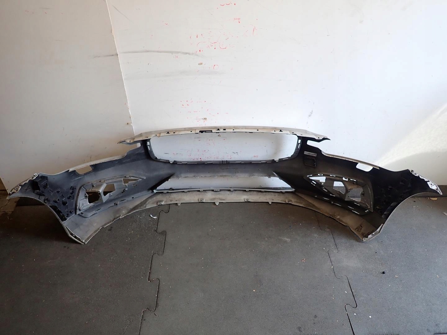 bumper front front VOLVO S60 III V60 II 2018- 31690589