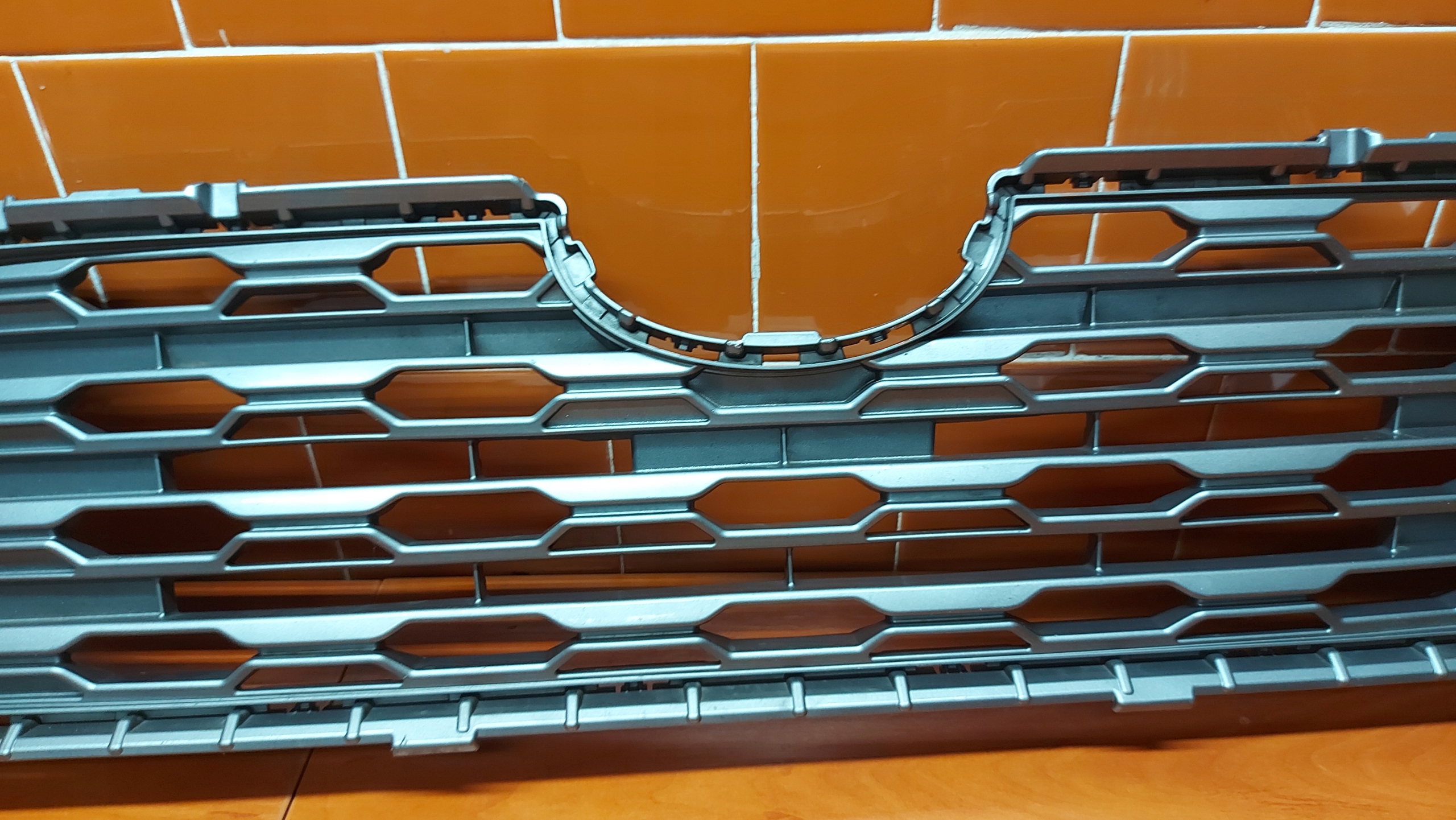 grill grille of a bumper front front TOYOTA RAV4 V 18- PDC