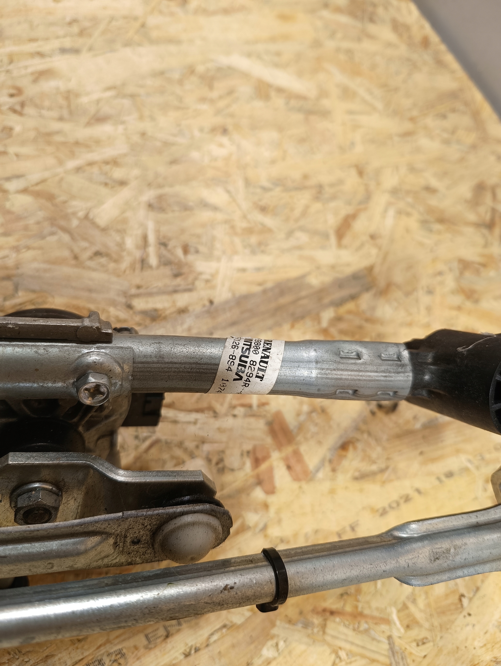 wiper mechanism front RENAULT CLIO V 288008294r