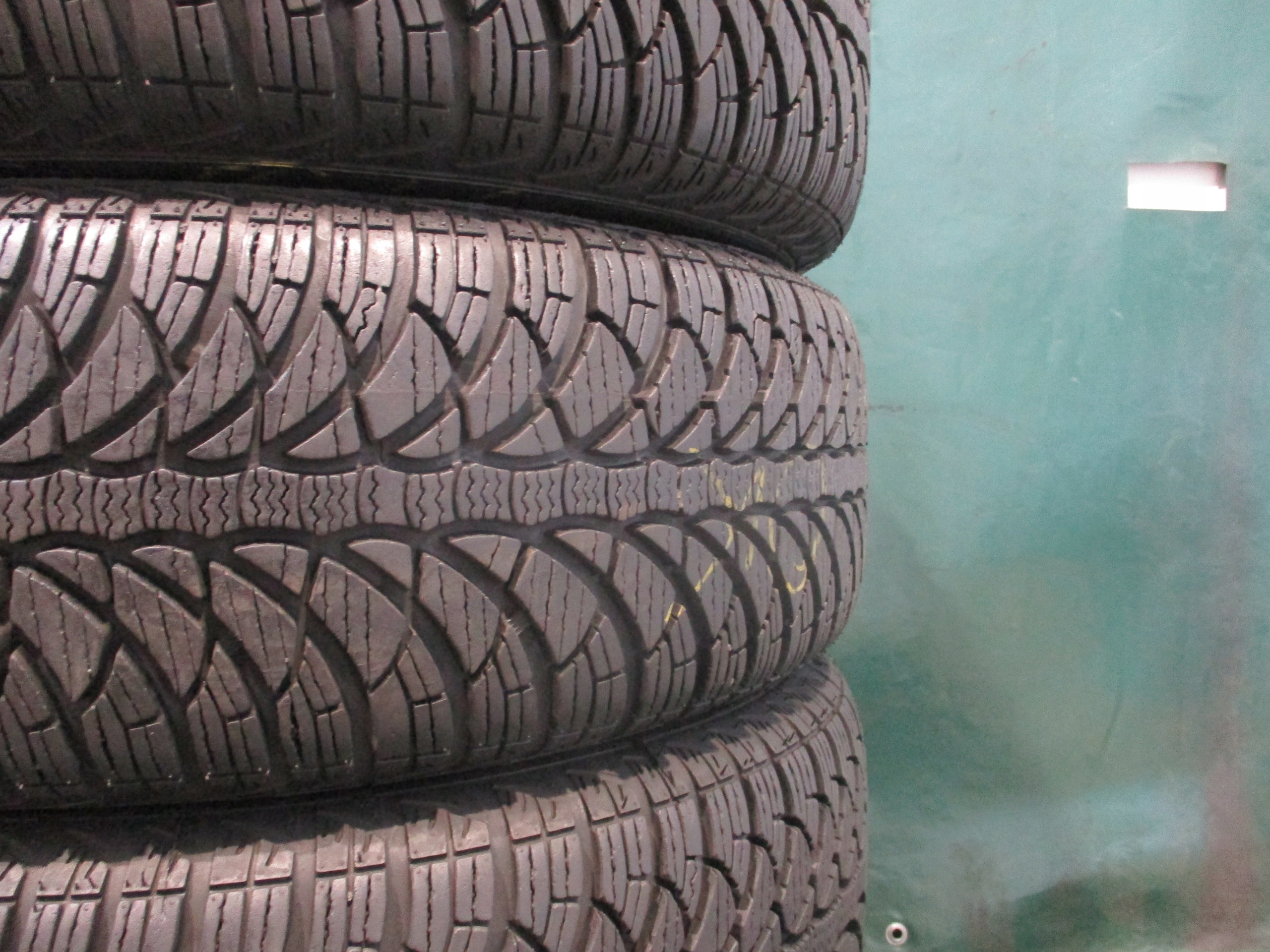 4 opony zimowe używane 195/65R15 Fulda Montero 3 8 i 7,8 mm r. 2012 i 2011 Klasa średnia