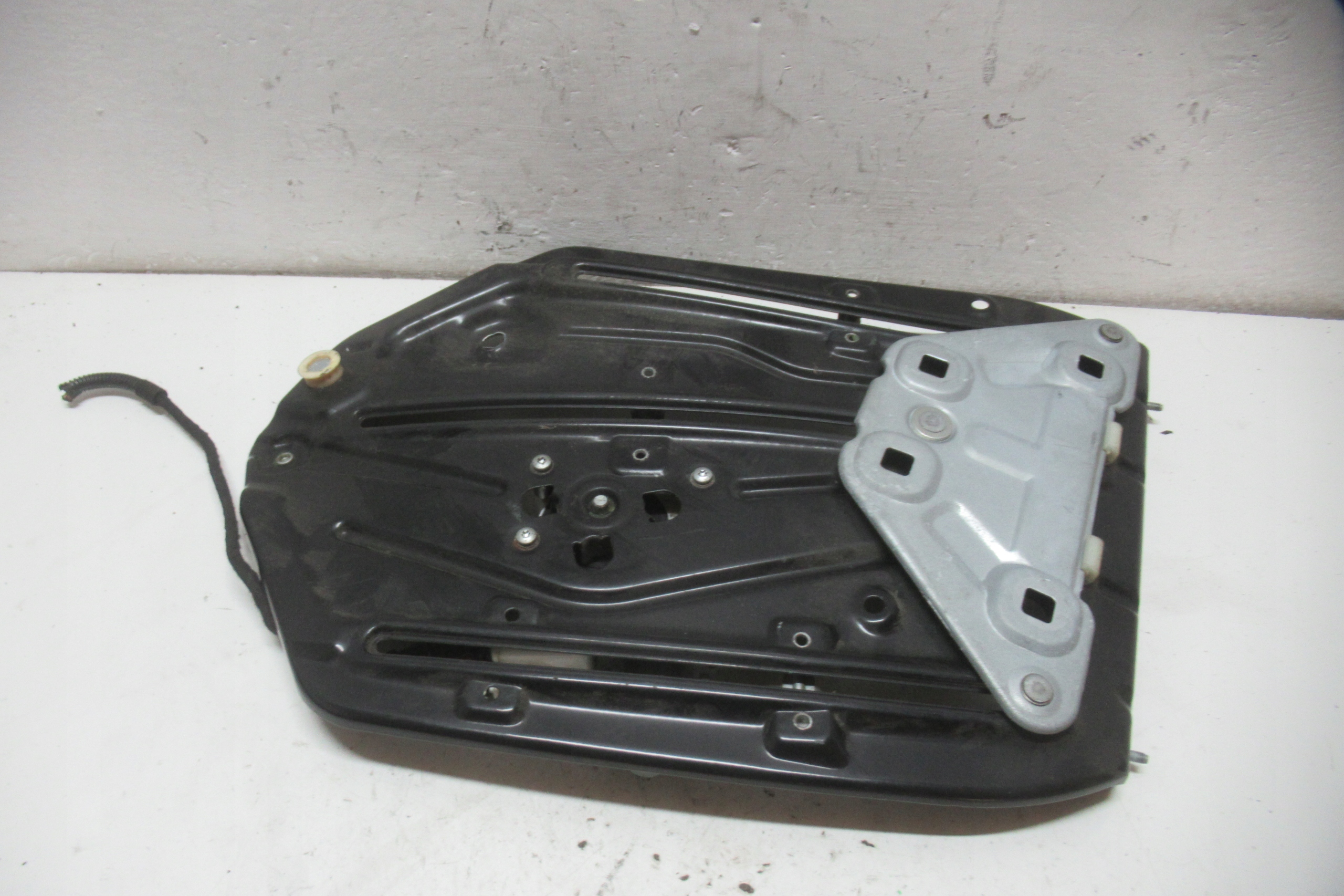 OPEL ASTRA H CABRIO 1.9 CDTI 06R MACHANIZM windows left rear part 13193202