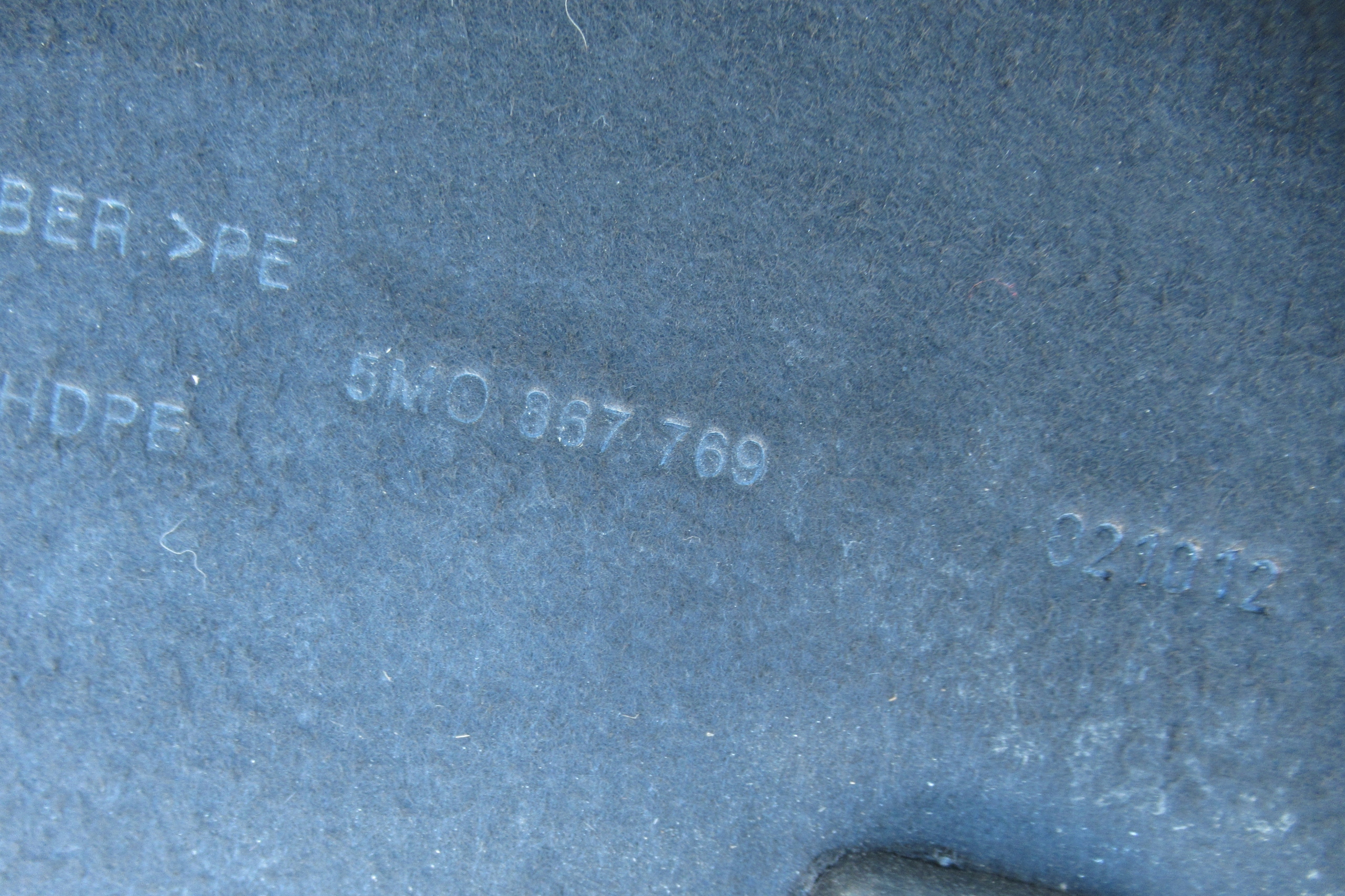 VW GOLF V plato boot 5M0867769