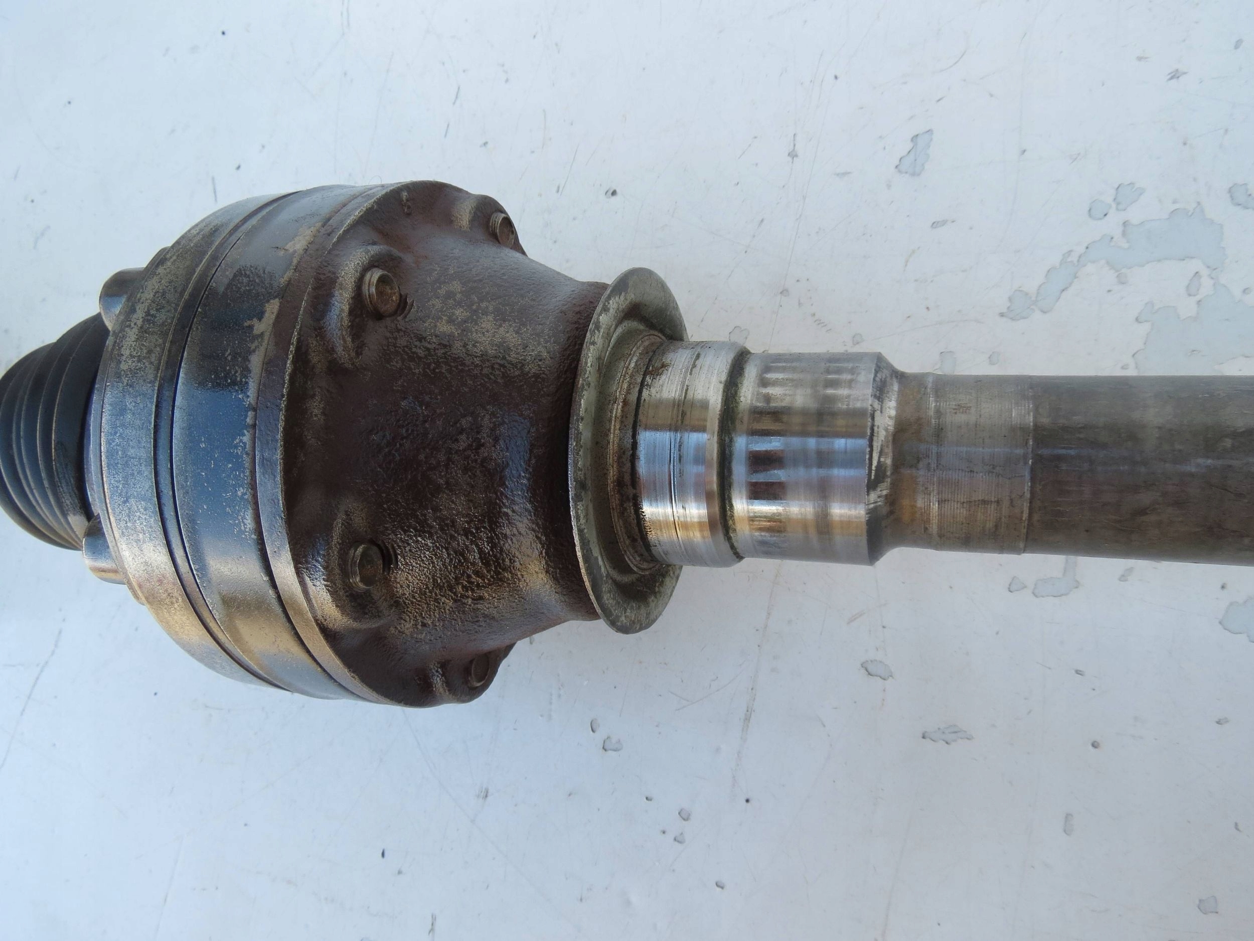 semi-axis rear part left PORSCHE CAYENNE and 7L5 2150157500015
