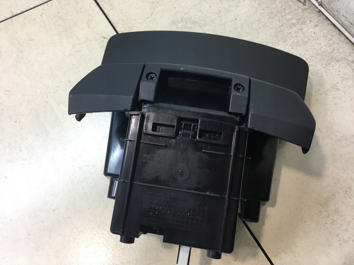 ashtray passenger compartment HYUNDAI I30 and 84780-2R000