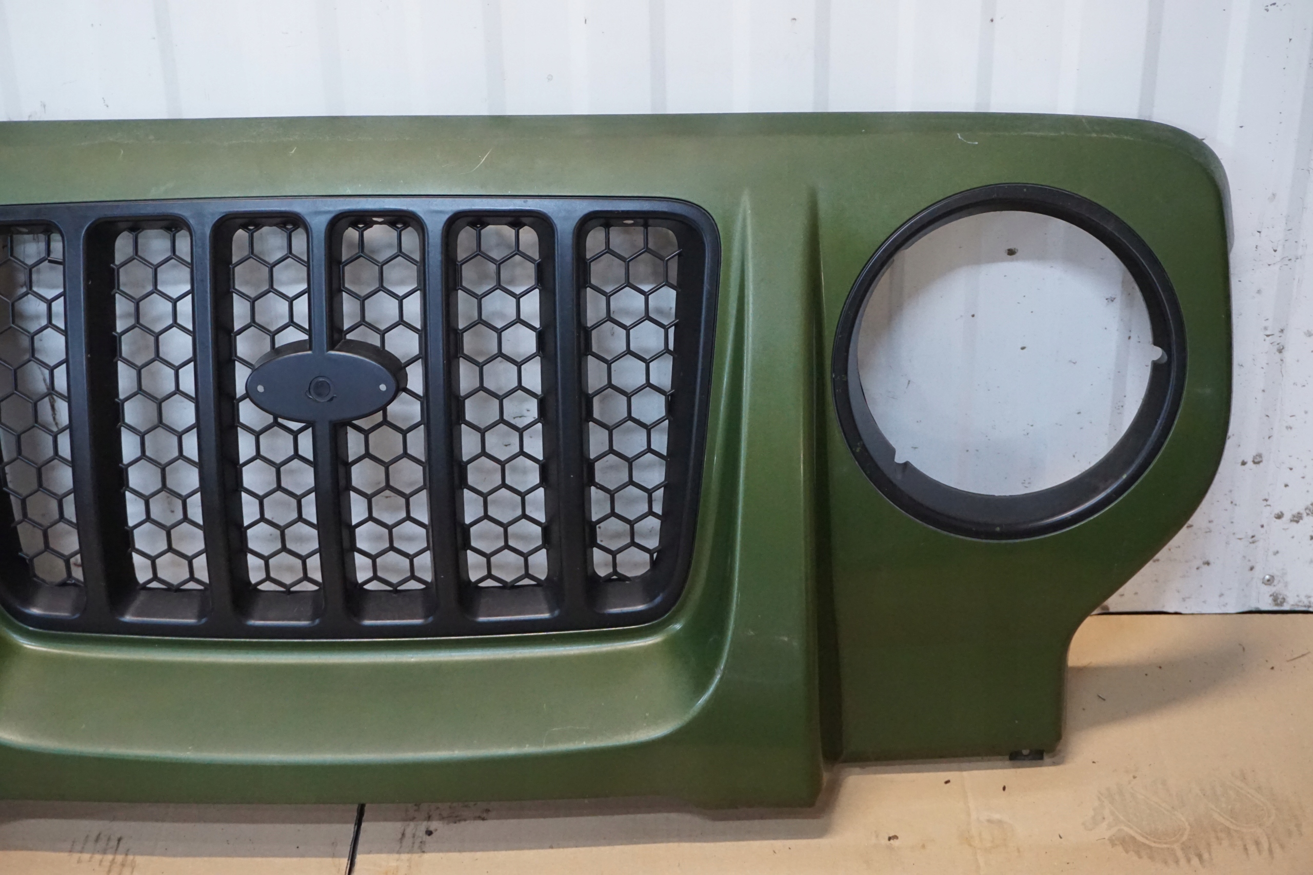 Kia Retona CE Kühlergrill FRONTGRILL Kühlergitter - Thumbnail 5