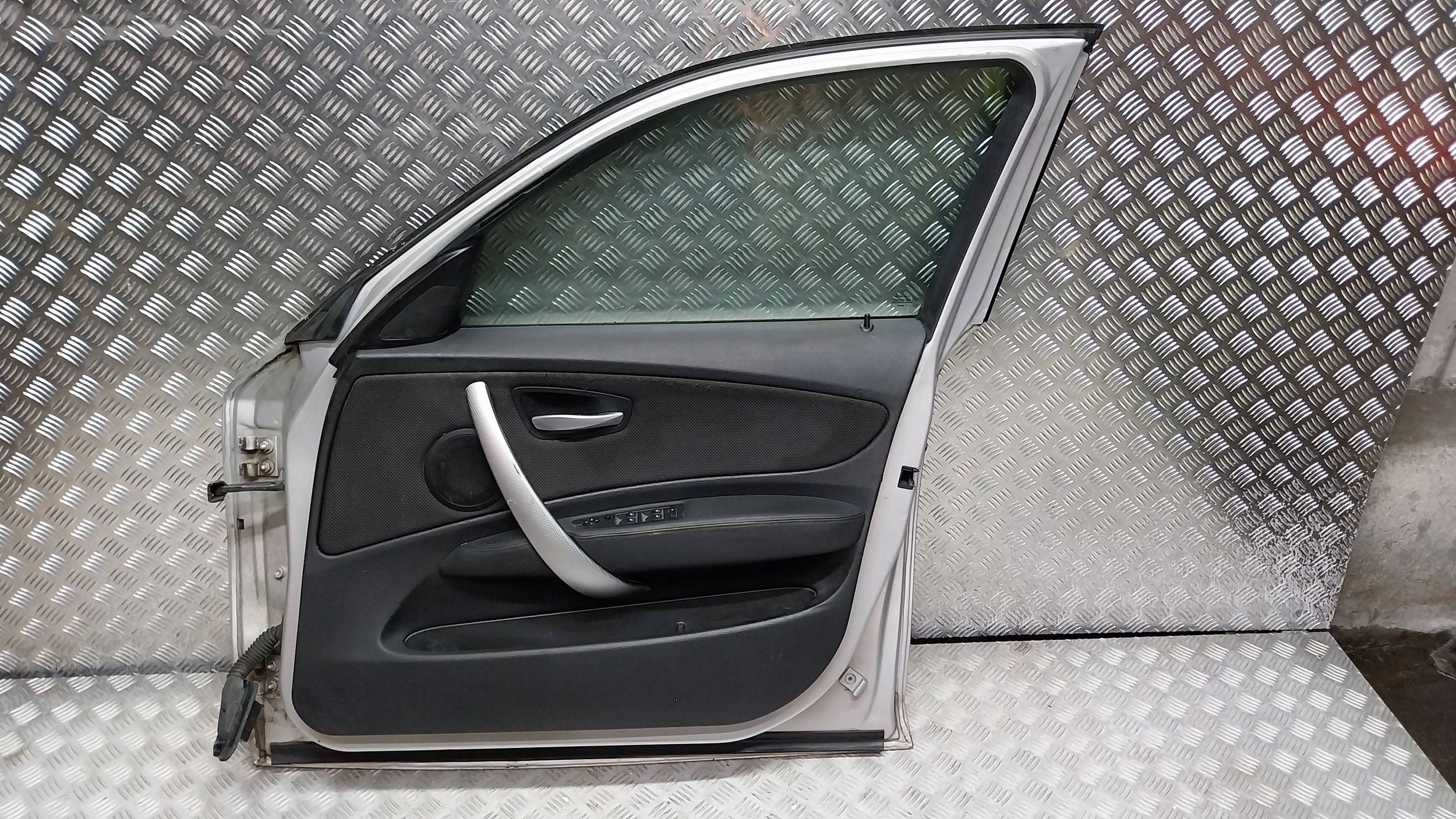 Tür vorne rechts BMW 1 E87 04