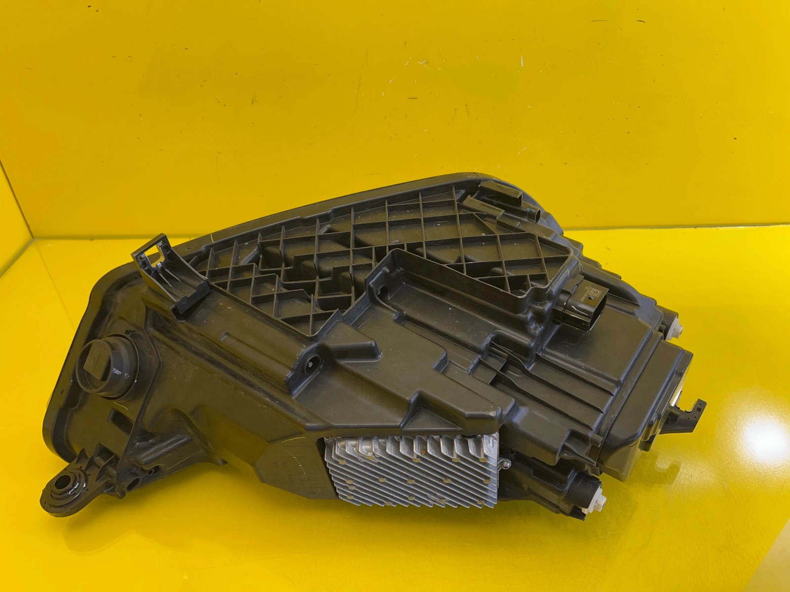light left Audi Q5 SQ5 80A Lift Matrix 80A941035E