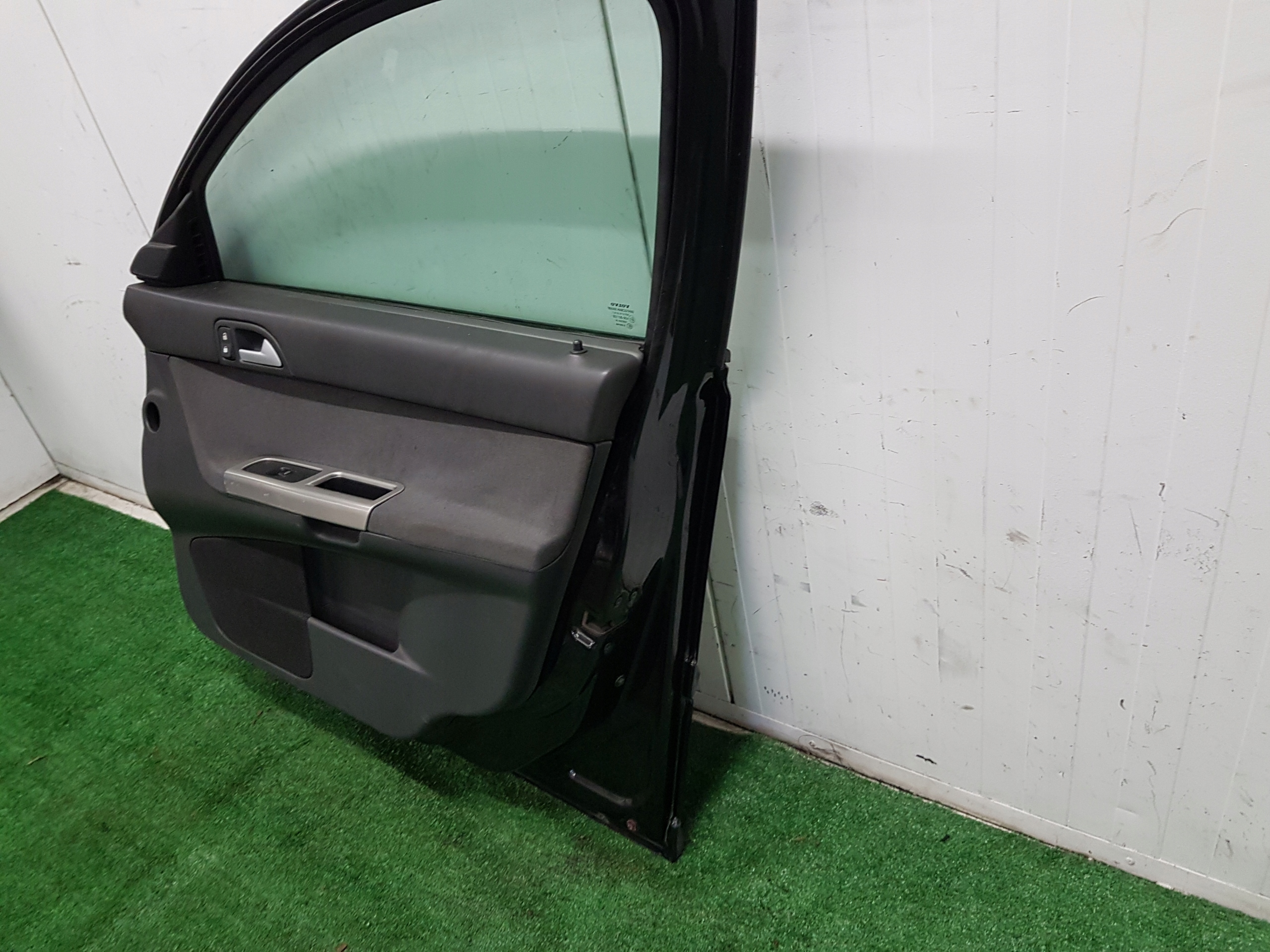 door right front VOLVO V50 colour BLACK STONE SOLID