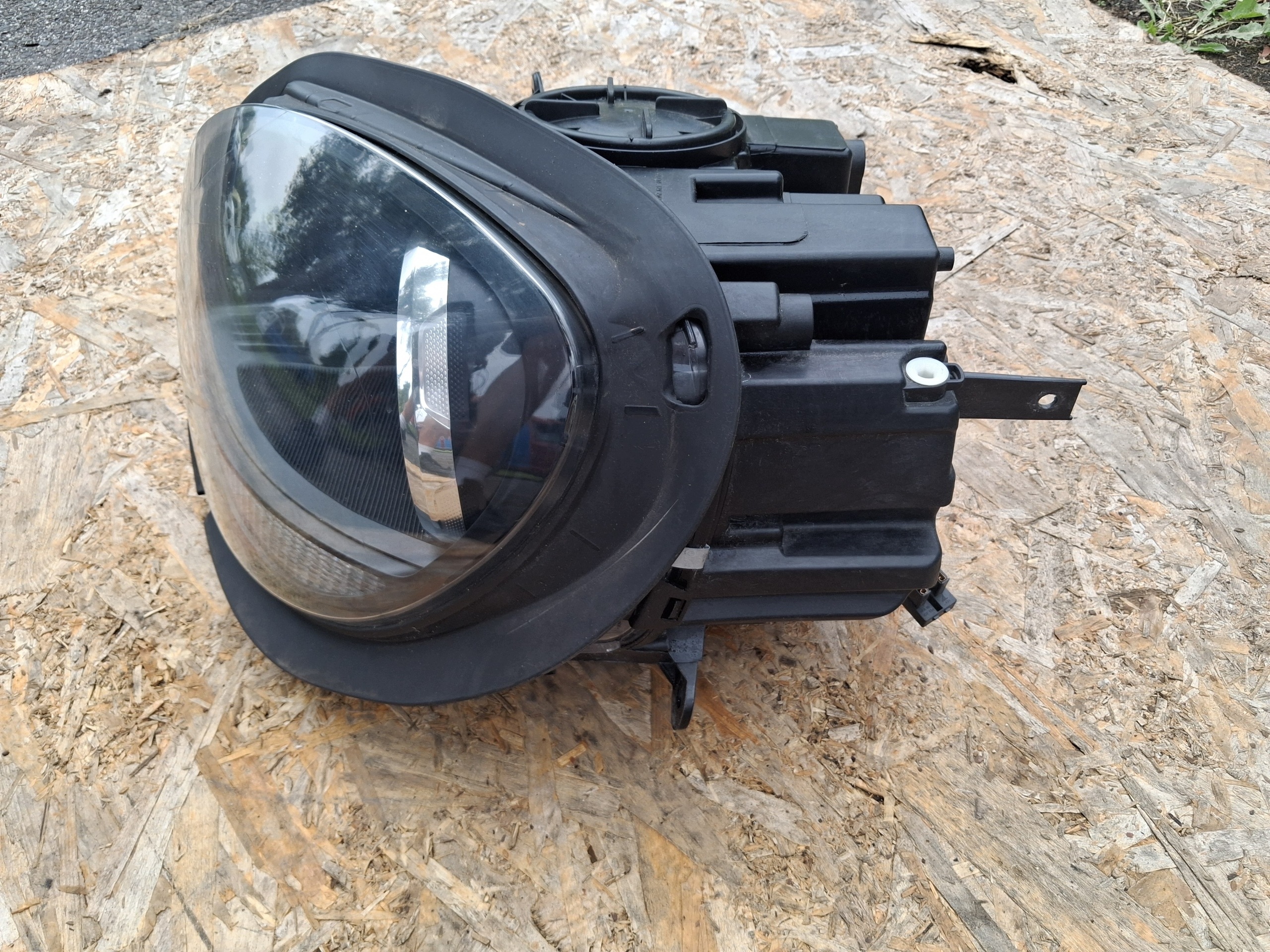 light left front left front ZWYKLA MINI F60