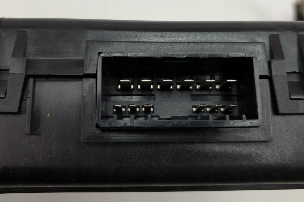 MODUŁ STEROWNIK DRZWI ALFA ROMEO 159 60693262 Typ samochodu Samochody osobowe