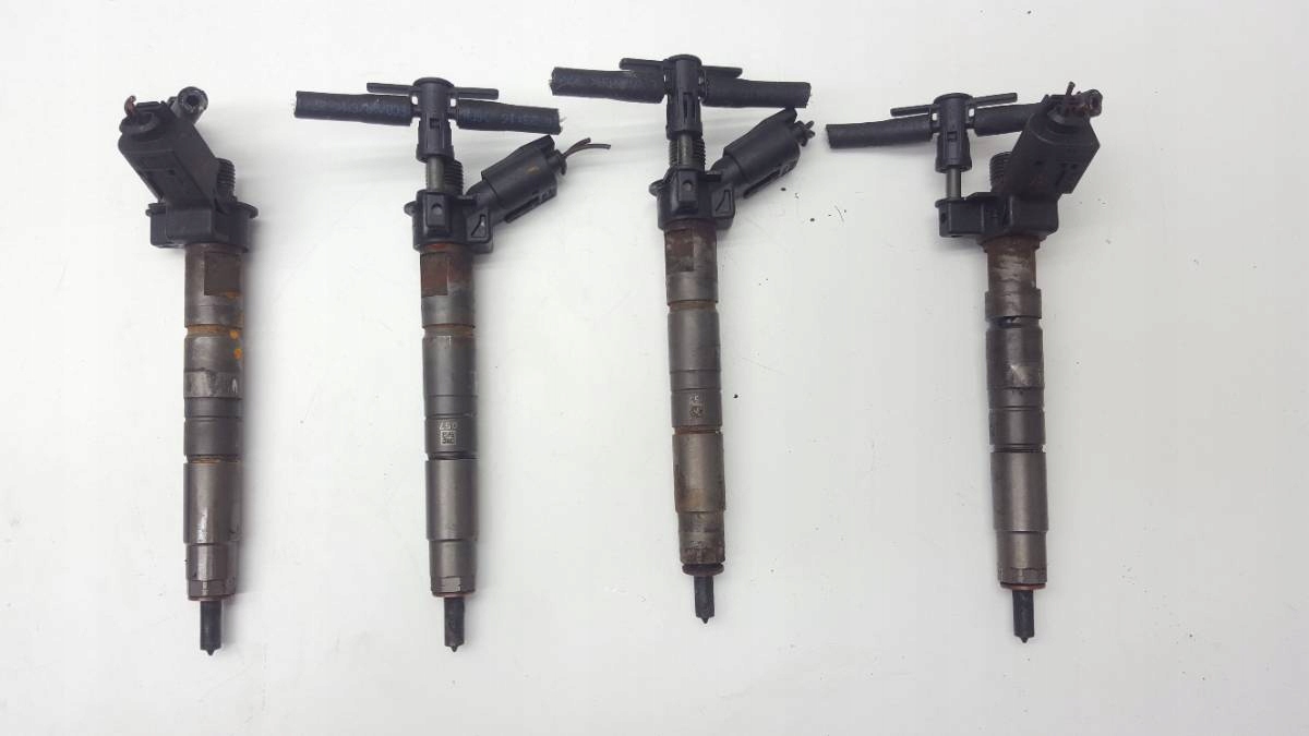 WTRYSKIWACZE BMW F31 0445117030 2.0 D