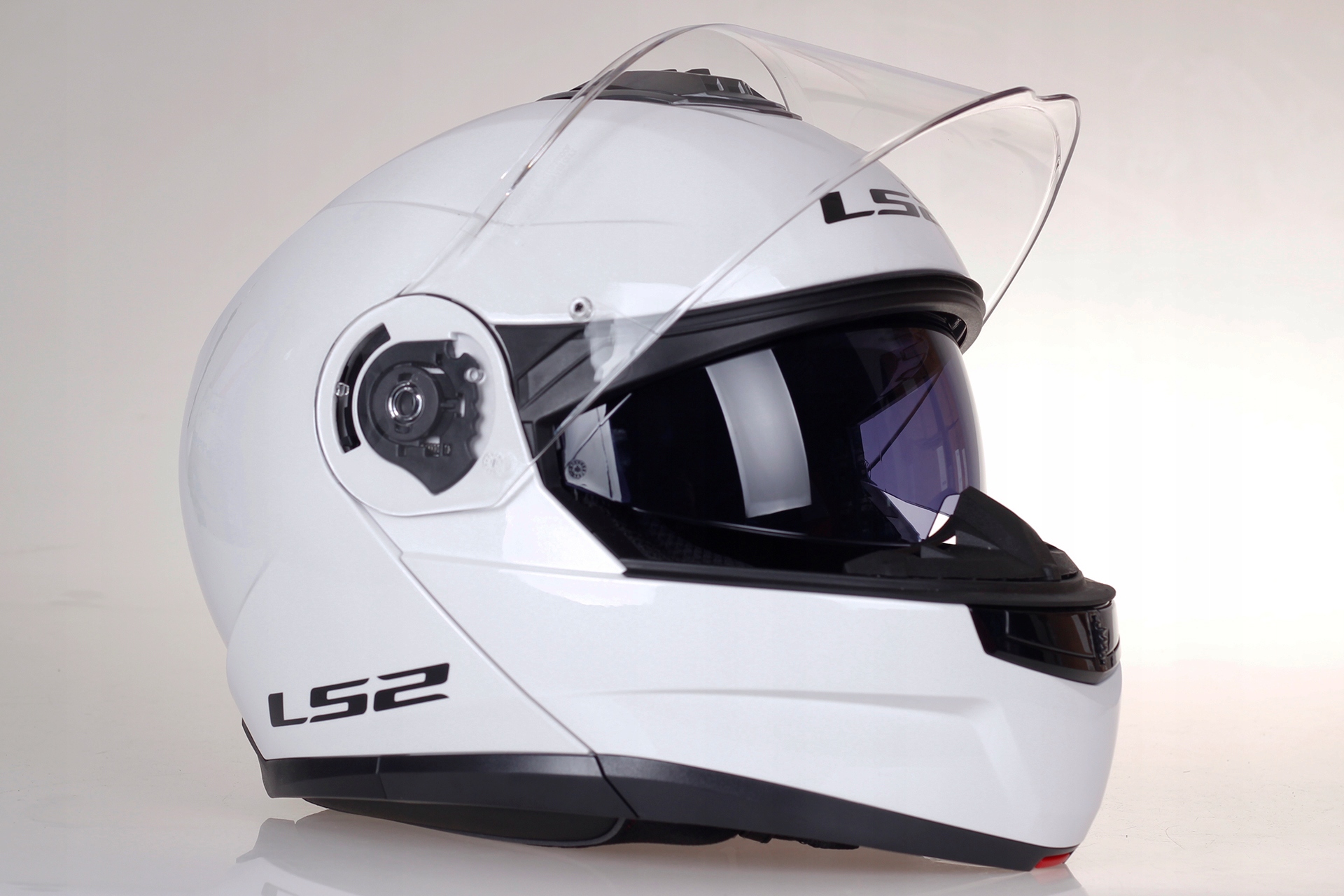 LS2 FF908 STROBE II KASK MOTOCYKLOWY ECE22.06 P/J Waga produktu 1700 g