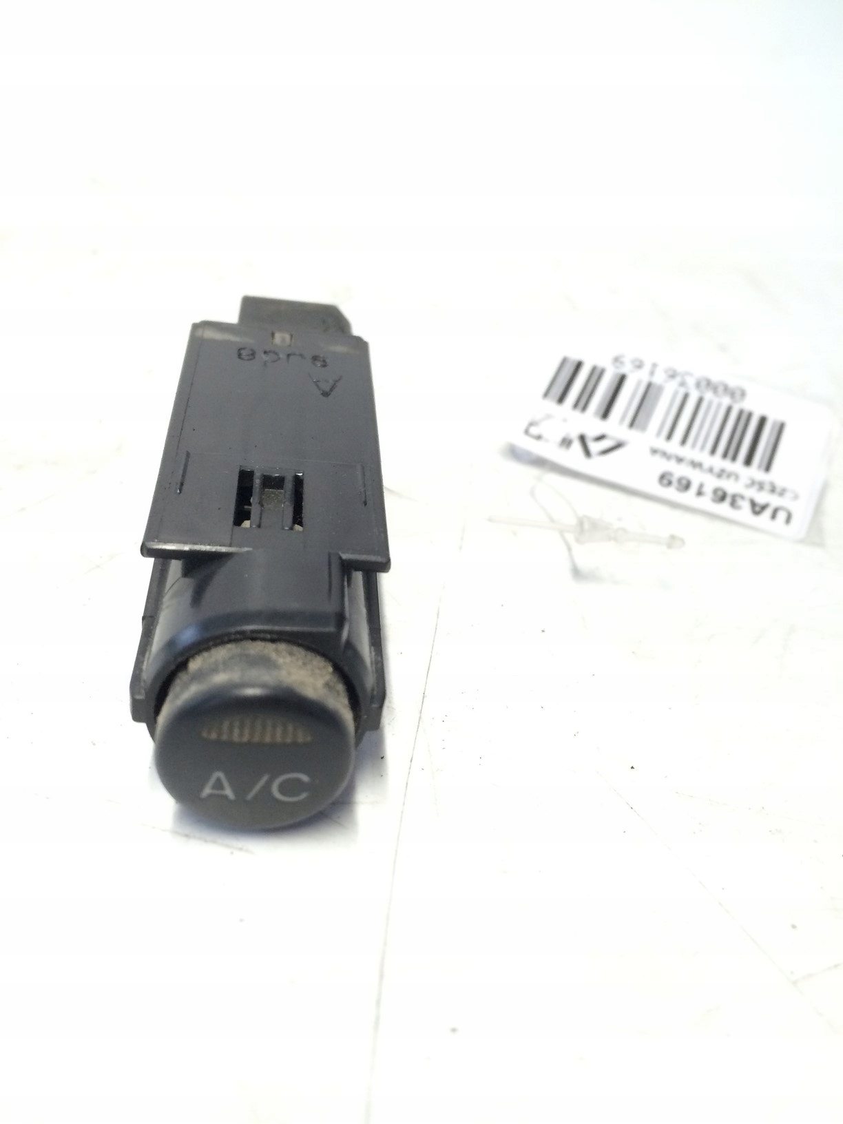 switch switch of the air conditioning MAZDA PREMACY 9J08