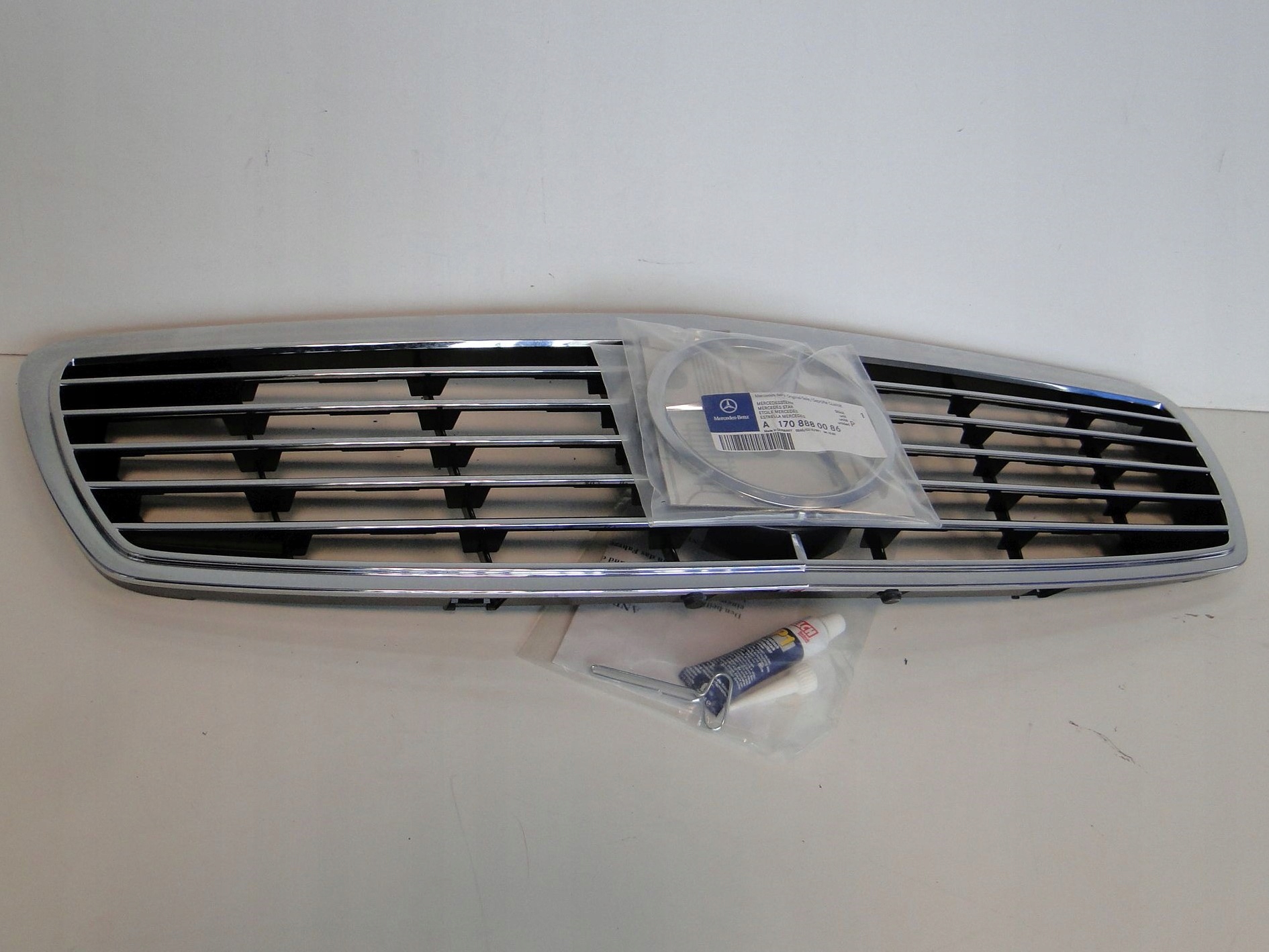 MERCEDES E W211 211 GRILL ATRAPA AVANT AMG SPORT Typ samochodu Samochody osobowe