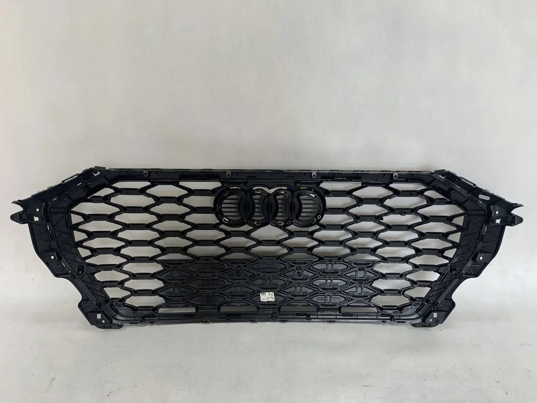 Audi Q3 S-Line 18r maska 2018 q 3 s line