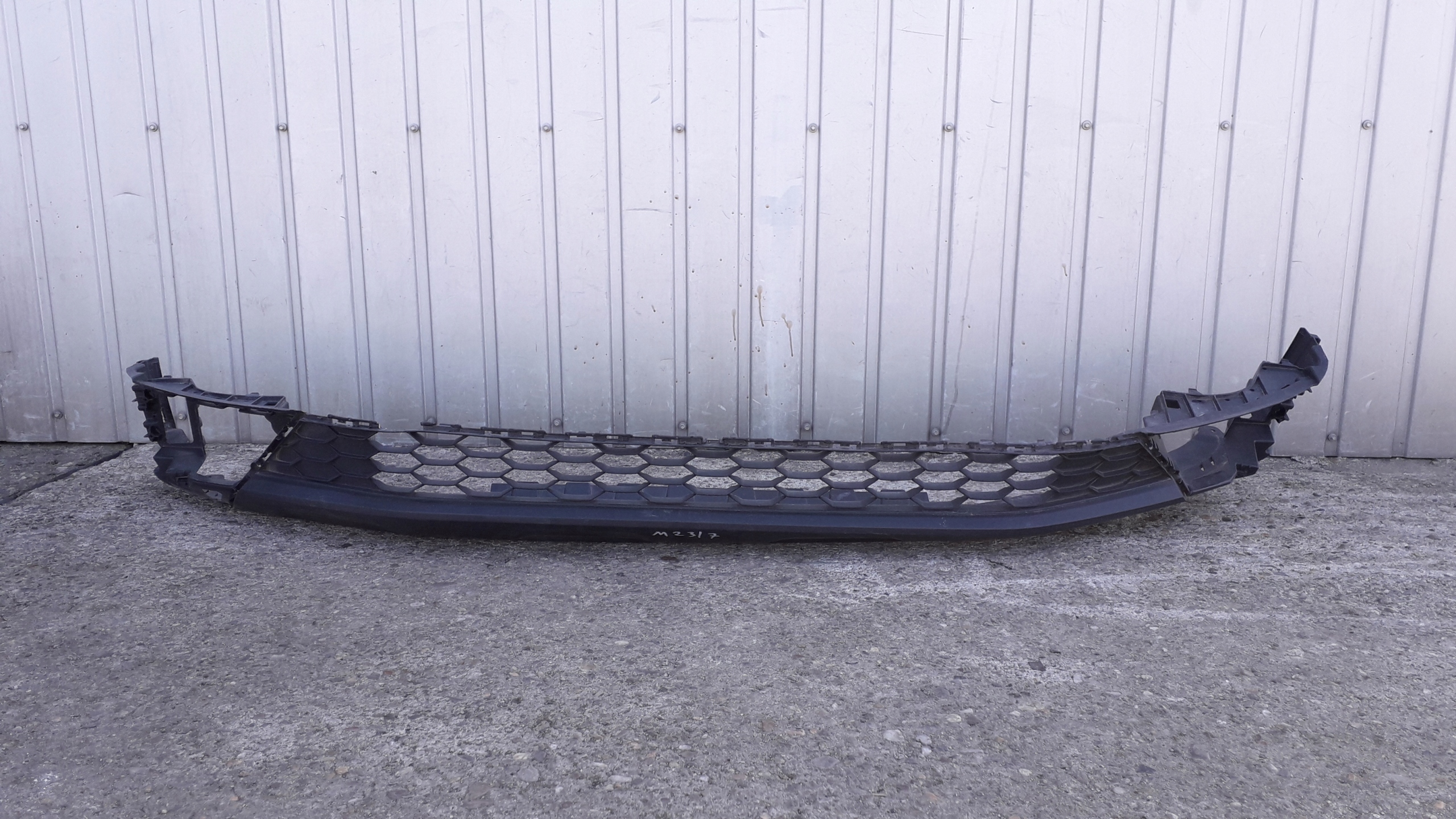 VW TIGUAN II 15 - ZDERZAK PRZÓD SPOILER 5NA805903