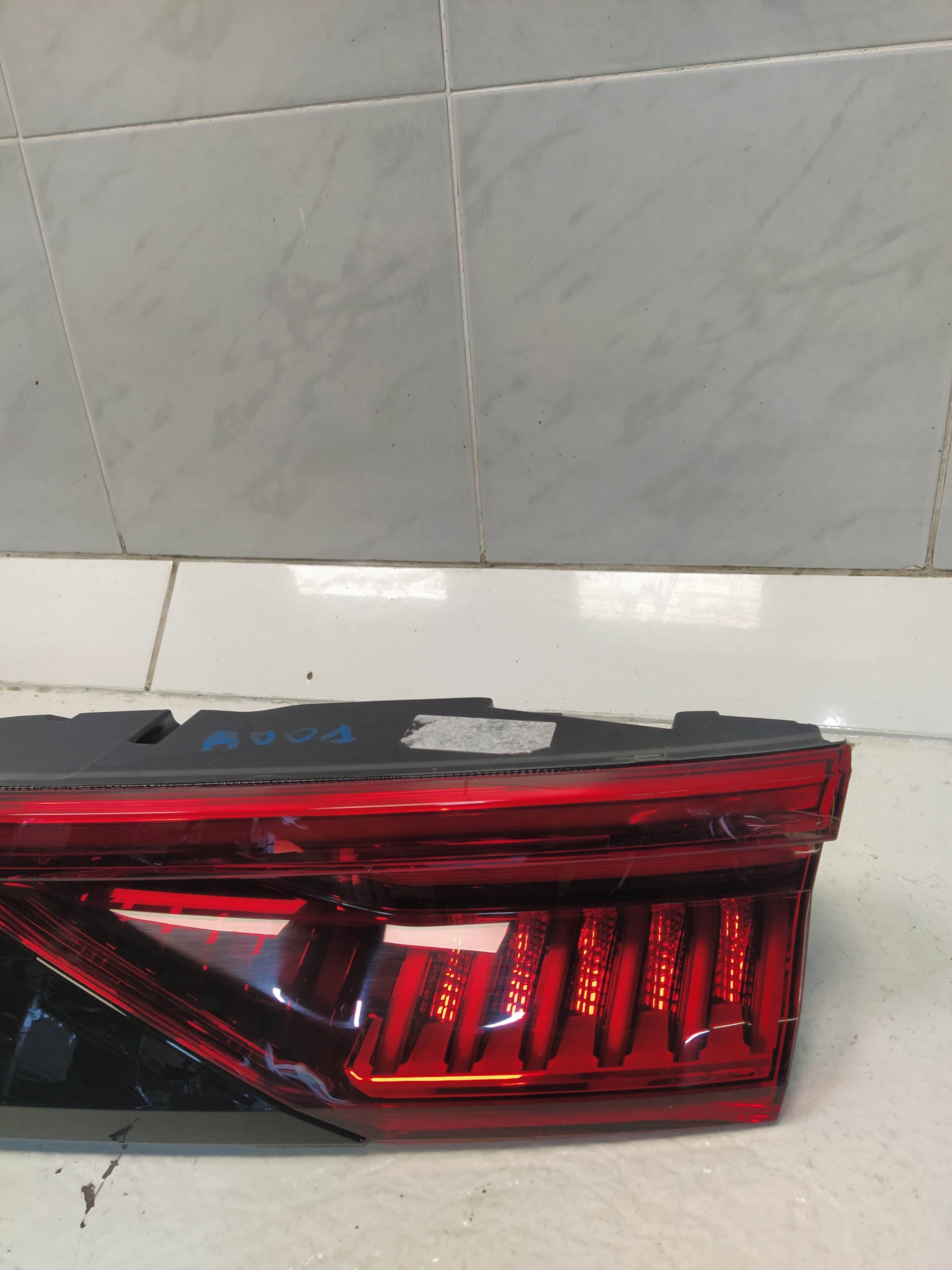 AUDI Q8 4M8 light lights rear part rear cap bonnet