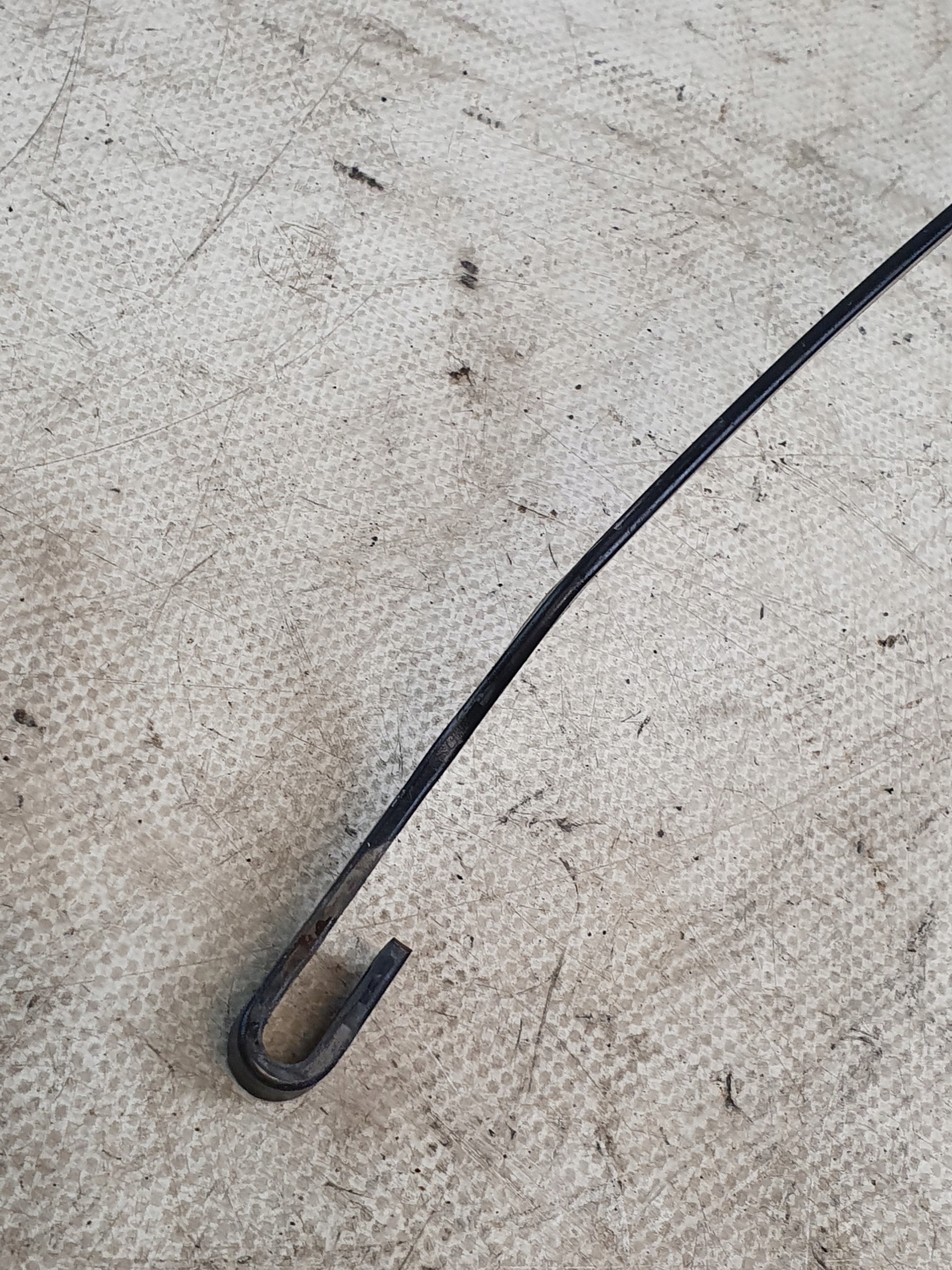 wiper arm right front FORD FIESTA MK6 05r.