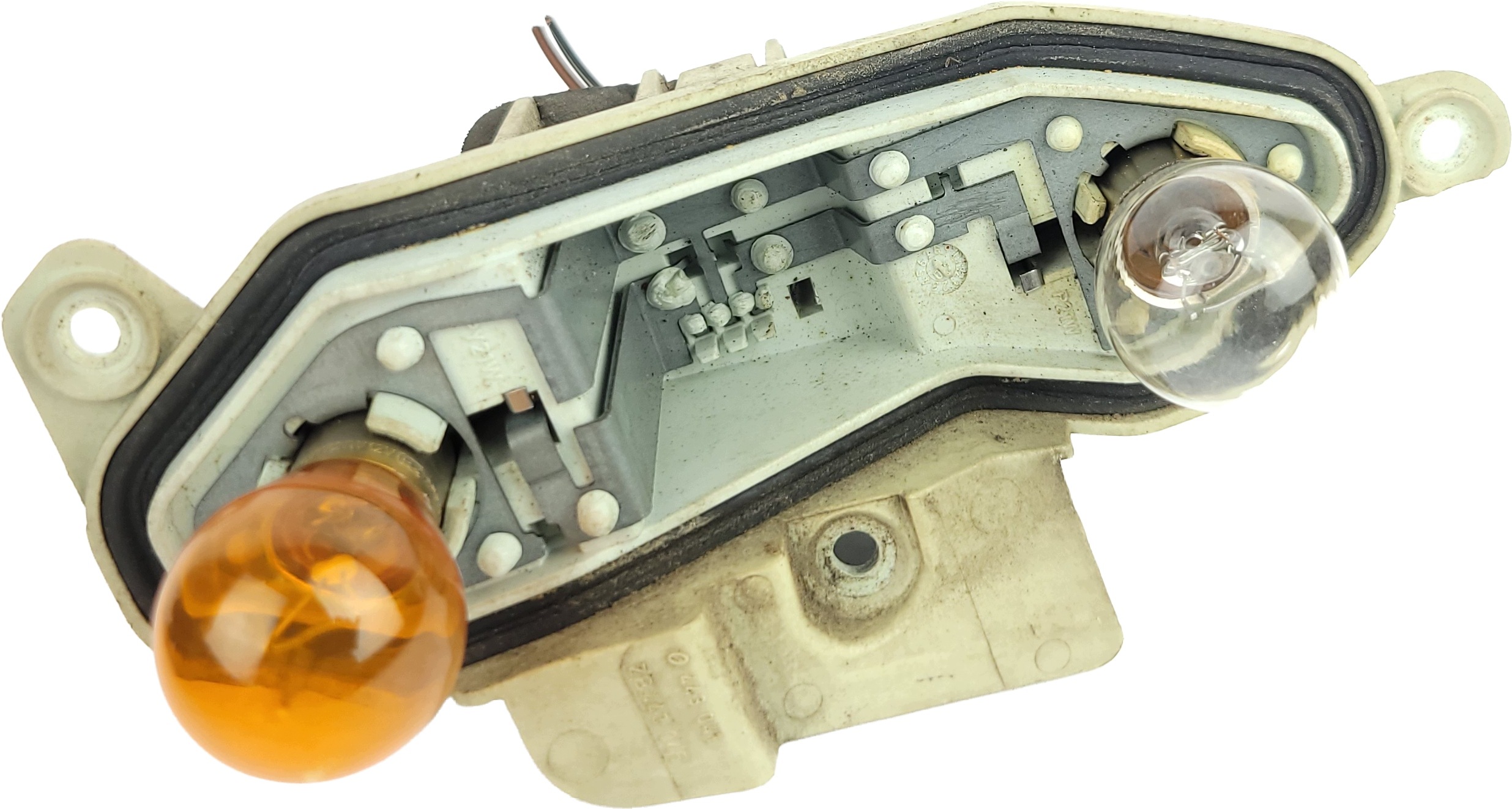 OPEL VECTRA C KOMBI light housing rear rear part left + connecting spoiler