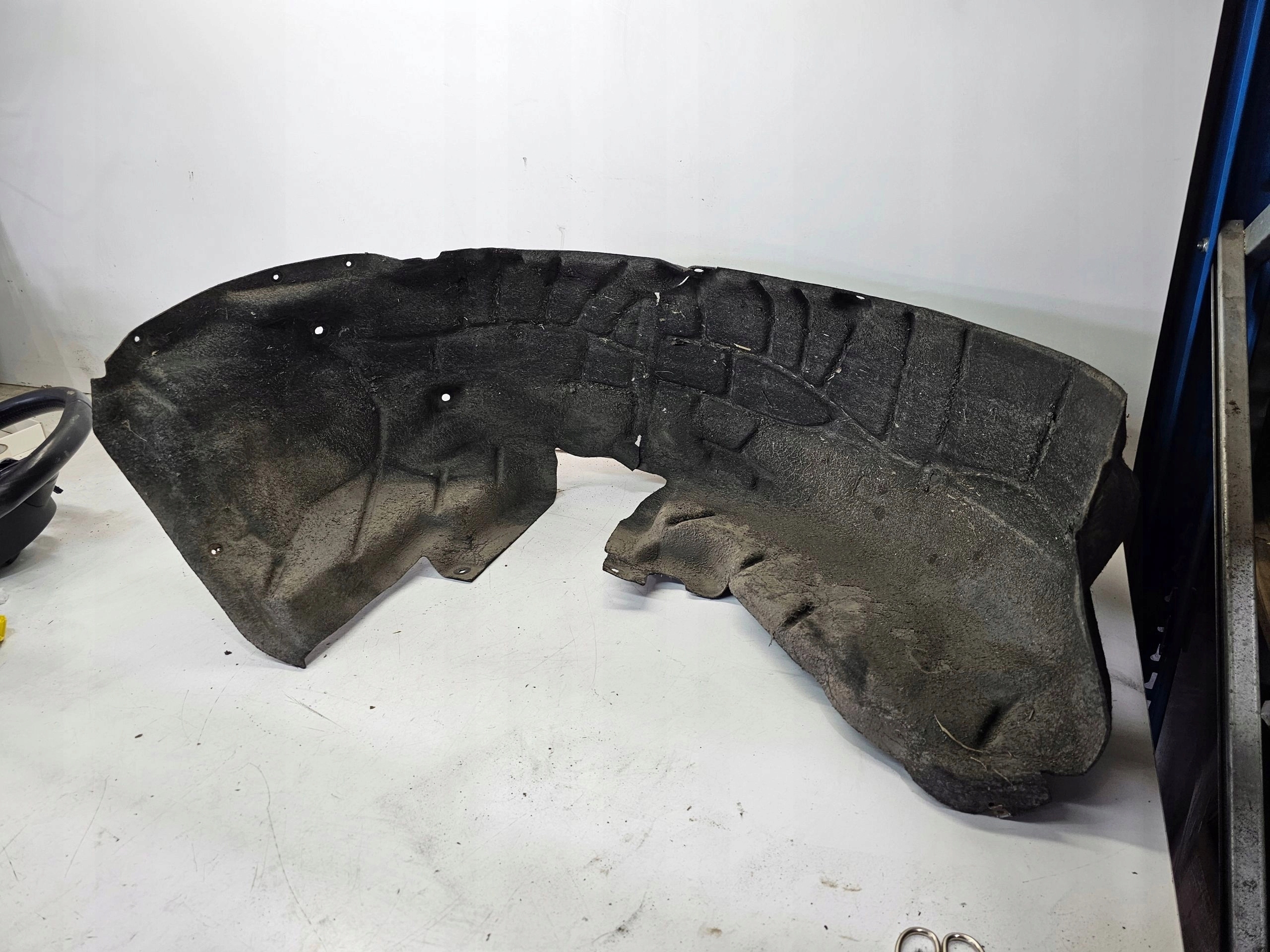 Radschale rechts heck AUDI A4 B9 8W0810172F