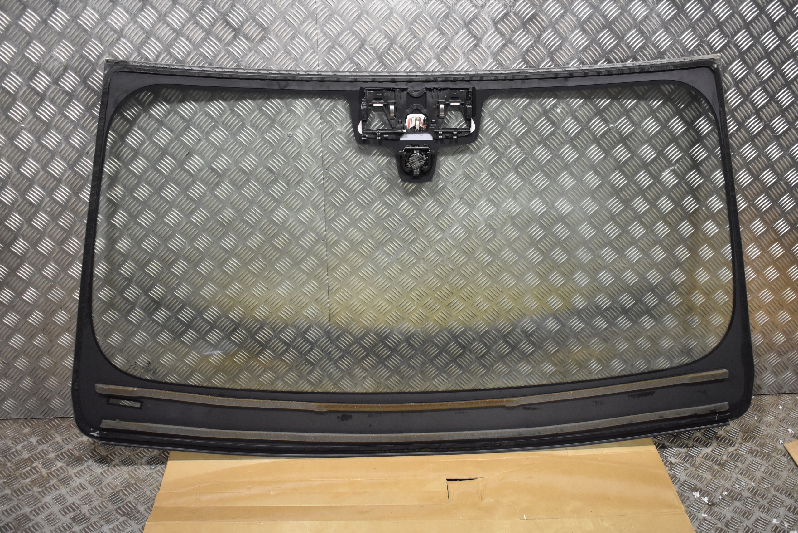 window front iron 19R KAMERA BMW G01 1