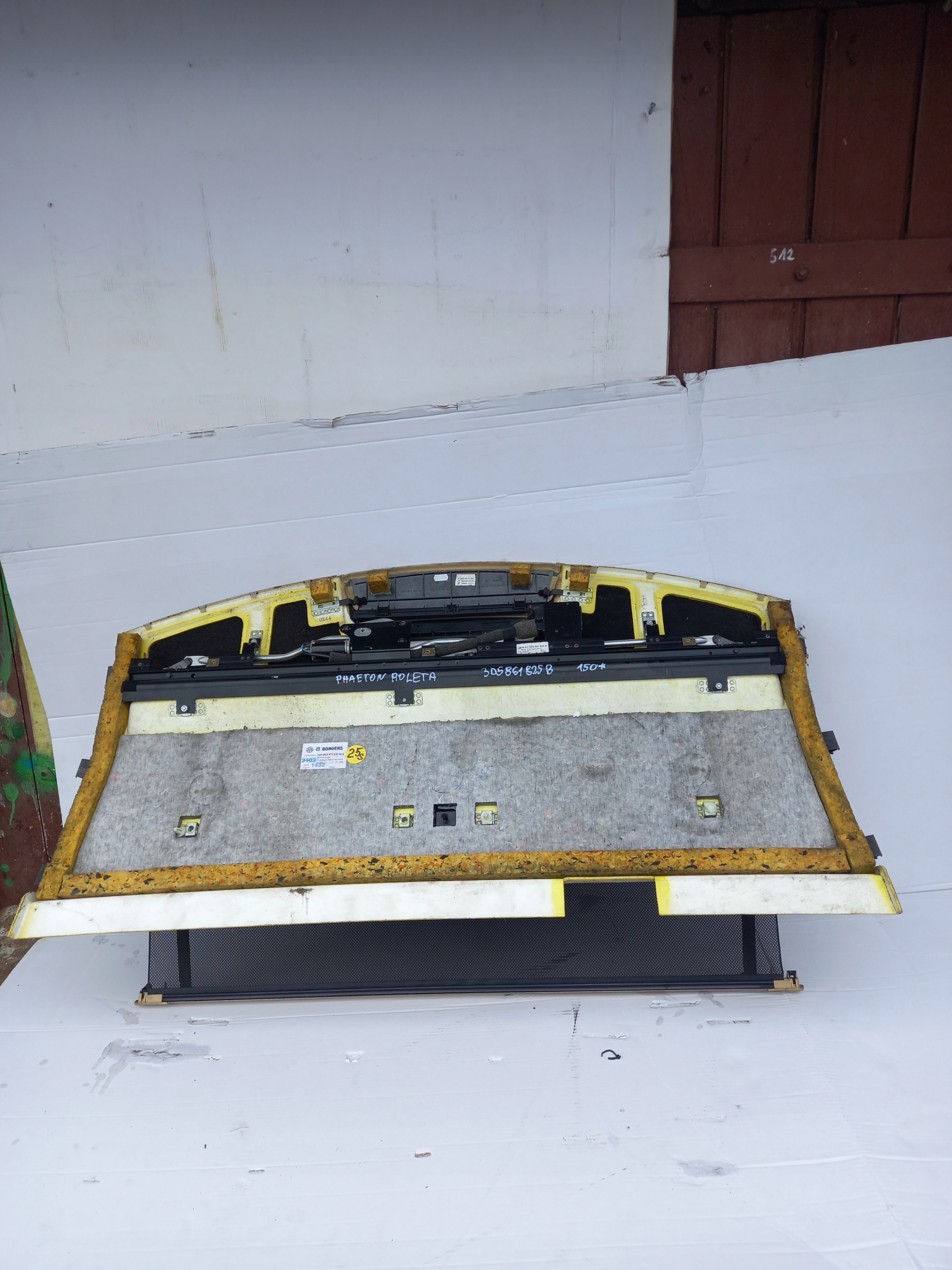 ЖАЛЮЗИ ЗАДНИЕ VW PHAETON 3D5861825B 3D5863413EE