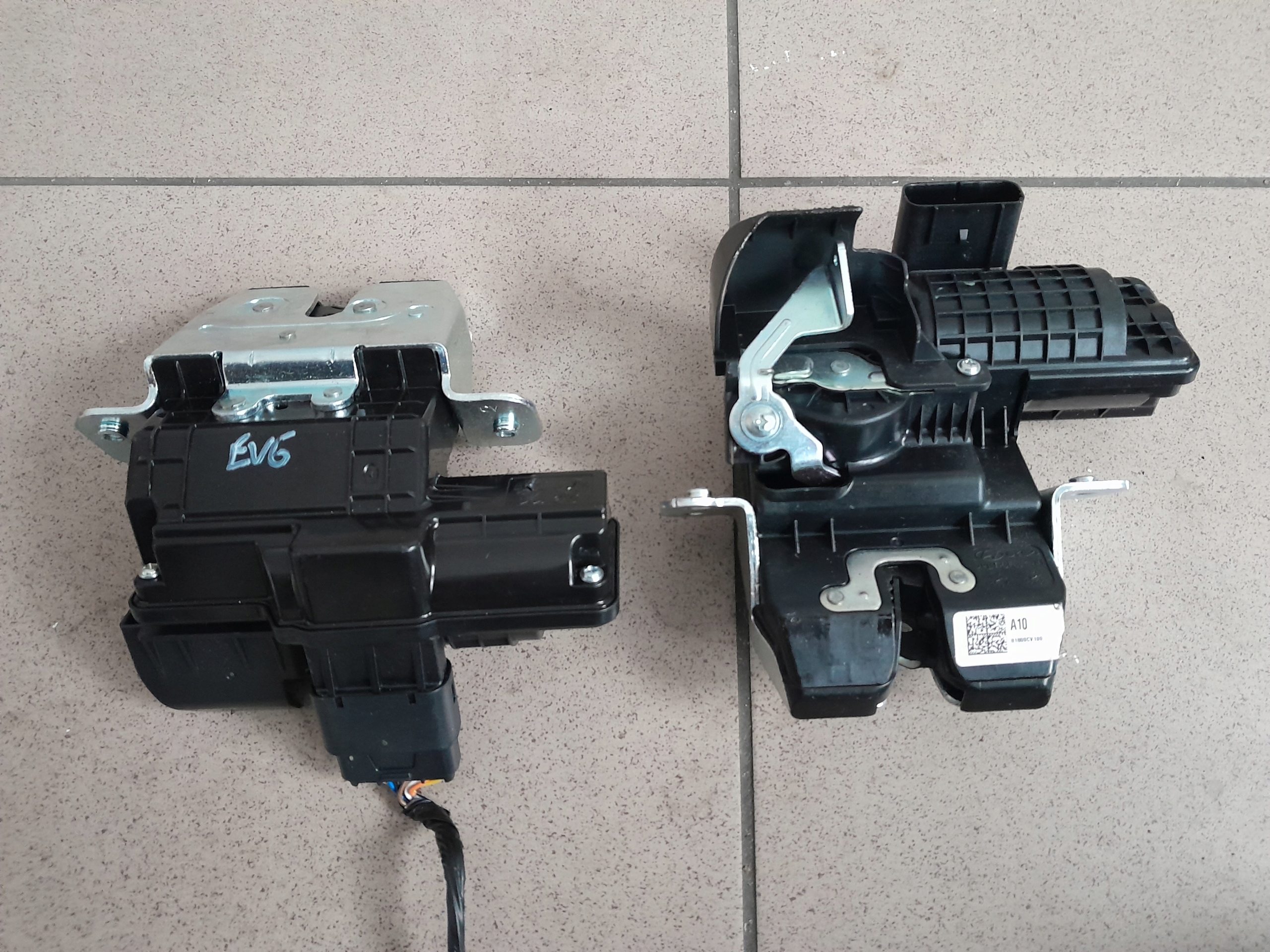 81800-CV100 - KIA EV6 2021-23 ЗАМОК БАГАЖНИКА 81800CV100