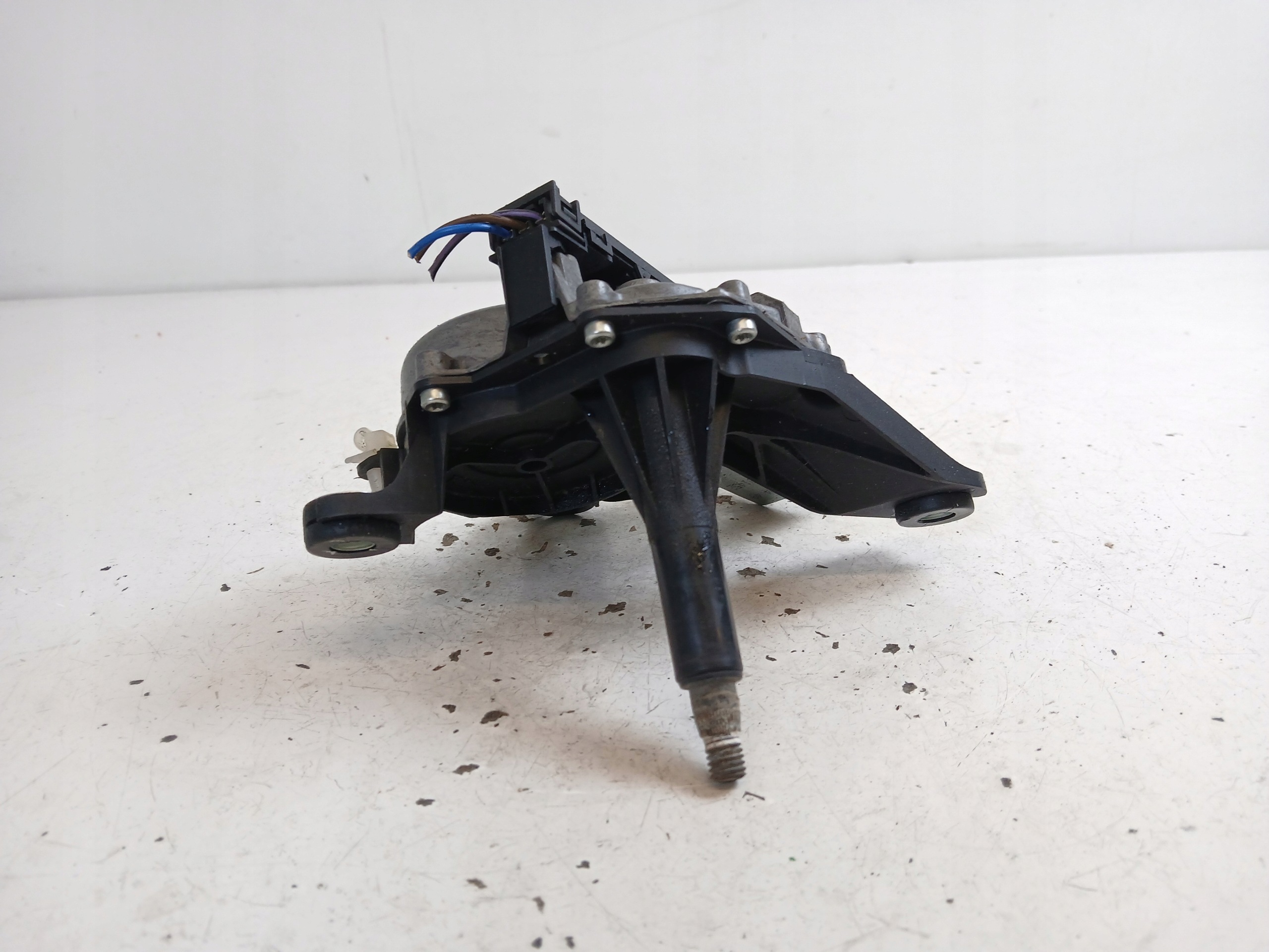 OPEL CORSA C ablaktörlő hátsó 09132802