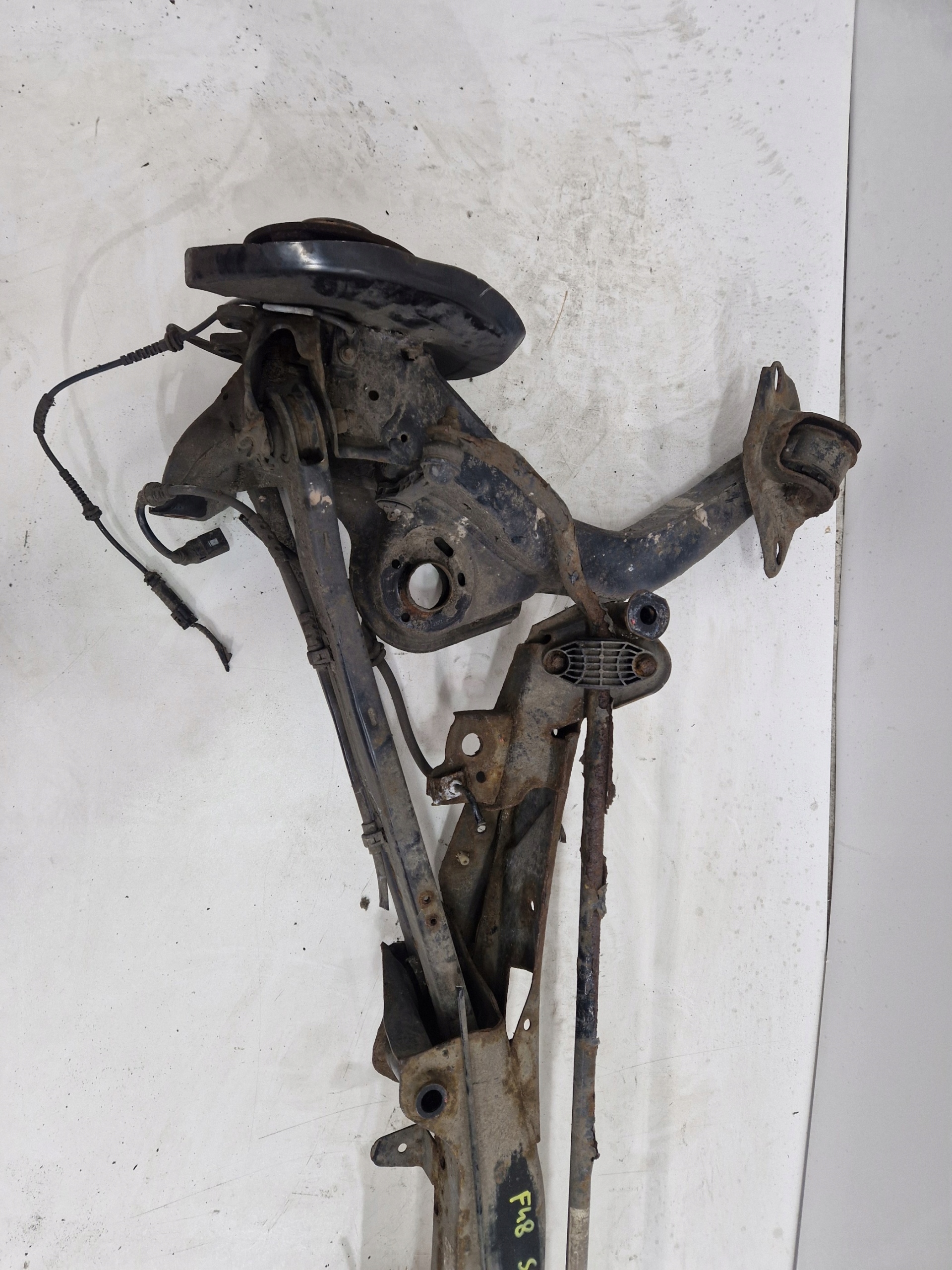 axle beam rear. BMW X1 F48 B47