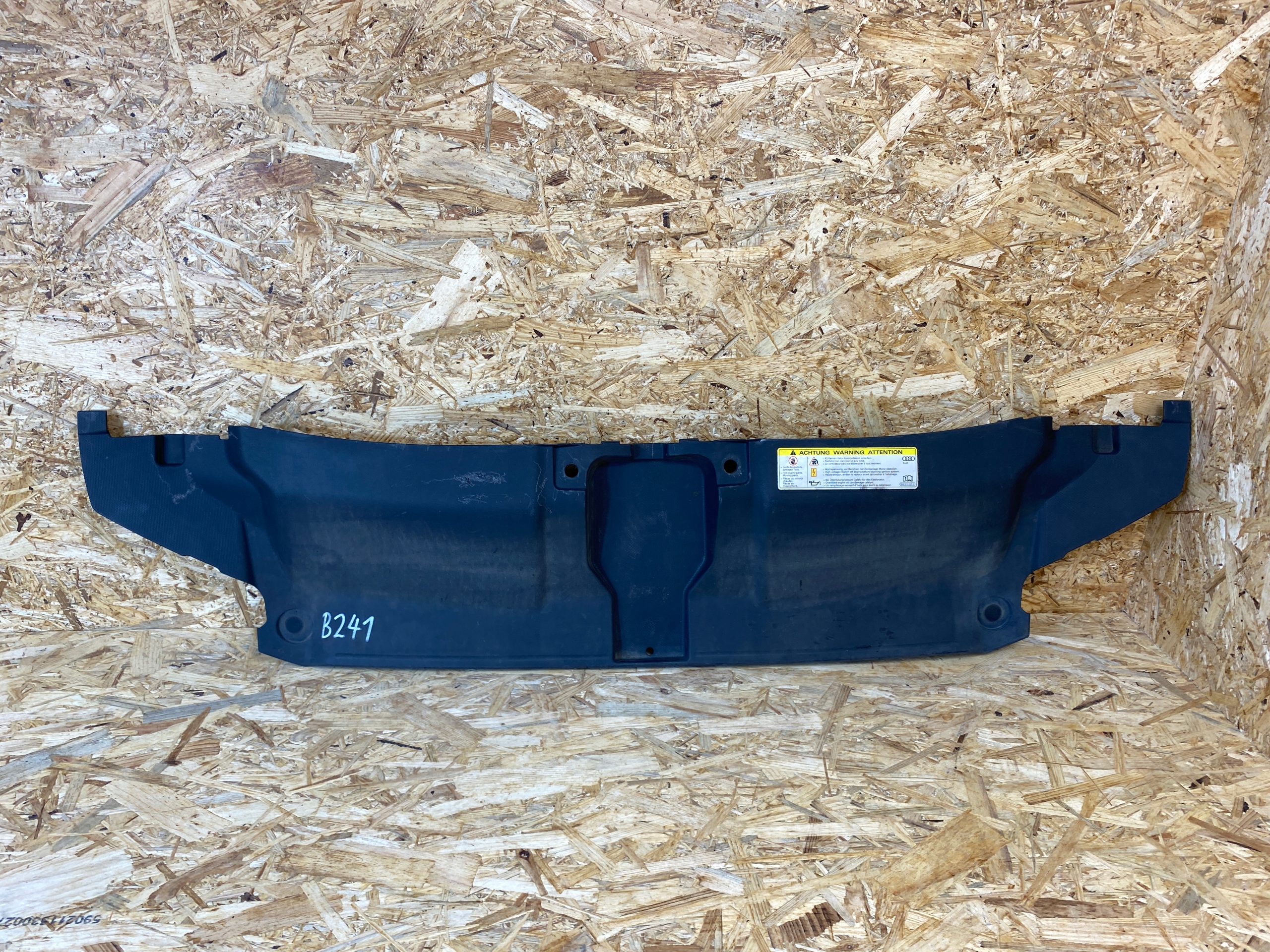 НАКЛАДКА ЗАХИСТ ПАНЕЛІ ПЕРЕДНЬОГО AUDI A6 C7g РЕСТАЙЛІНГg0807081d 2014-