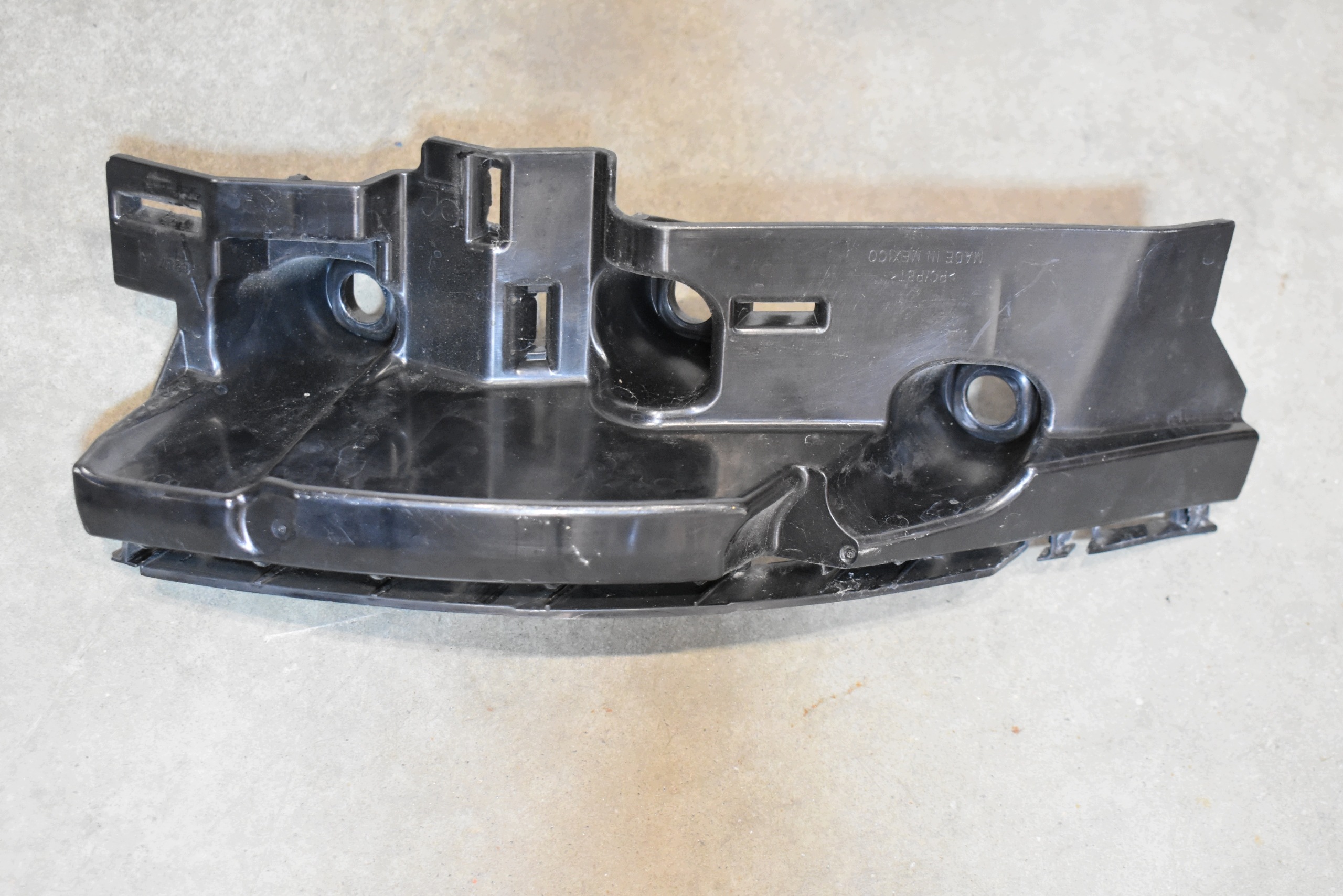 IDEALNY bumper bracket rear part rear left MERCEDES GLB X247 1
