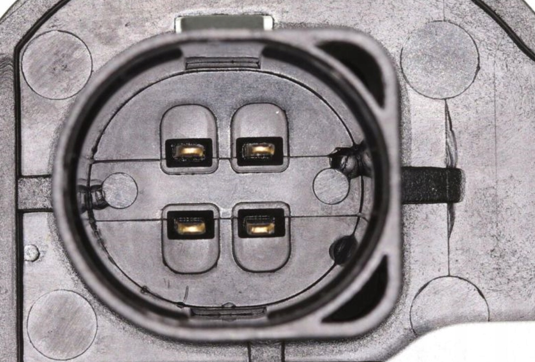 VOLKSWAGEN GOLF JETTA TOURAN LISTWA TYLNEJ KLAPY Producent części AutoDor