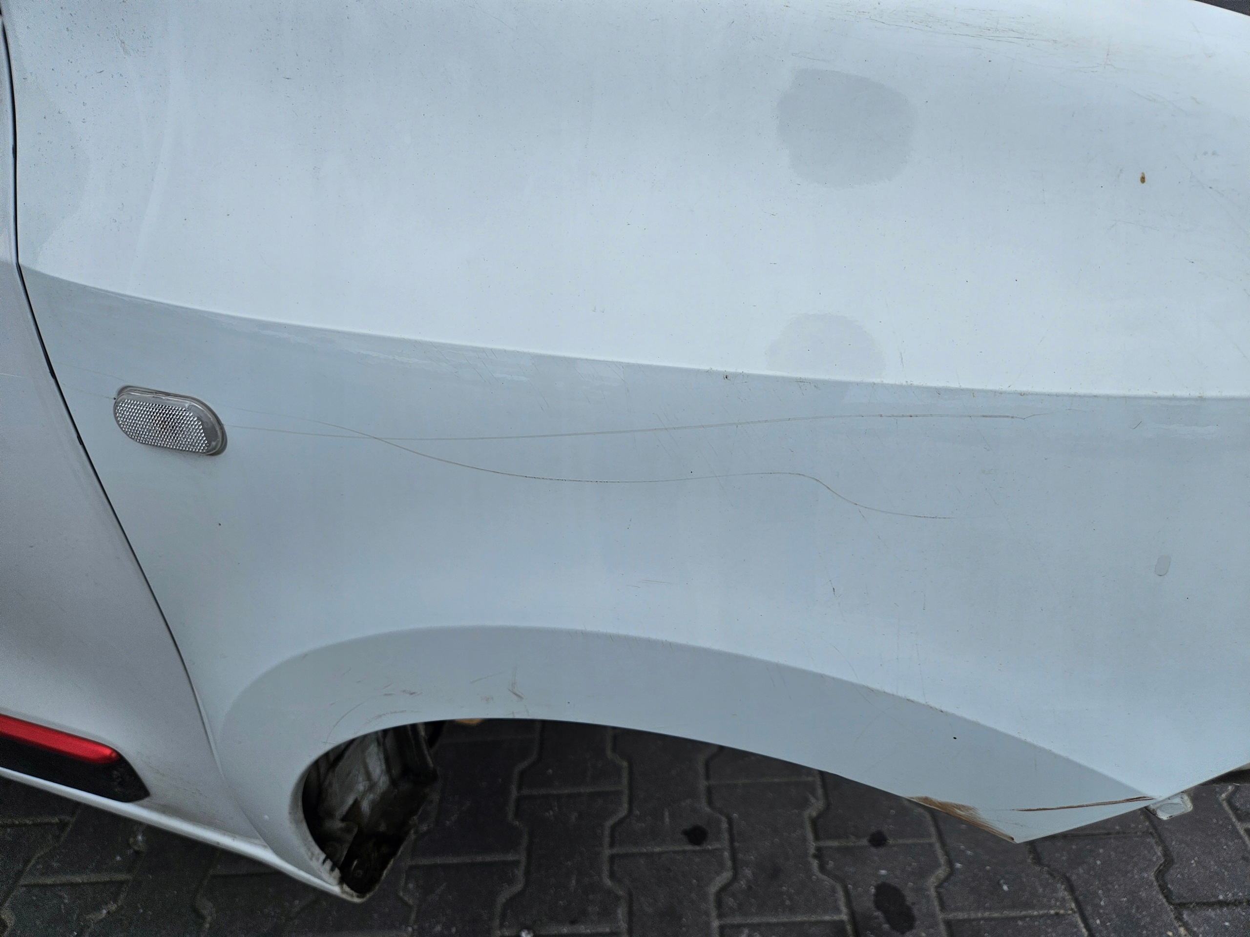 fender front right front RENAULT TWINGO III colour DVQNJ