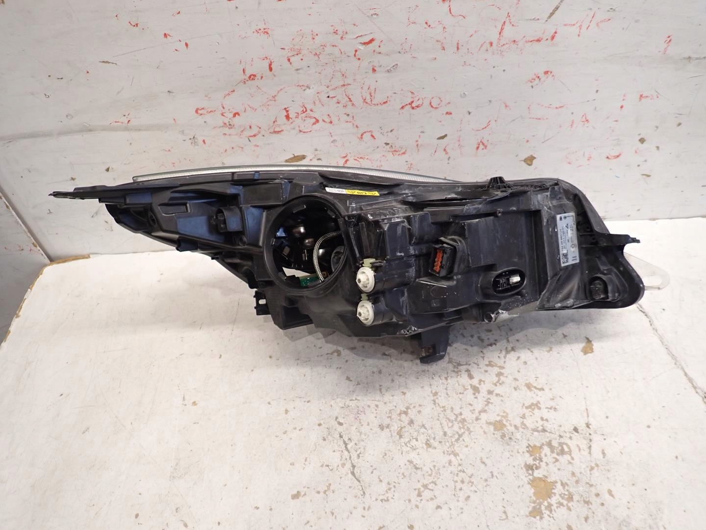 light front front left OPEL INSIGNIA A LIFT 2013- BI-XENON SKR 13426663