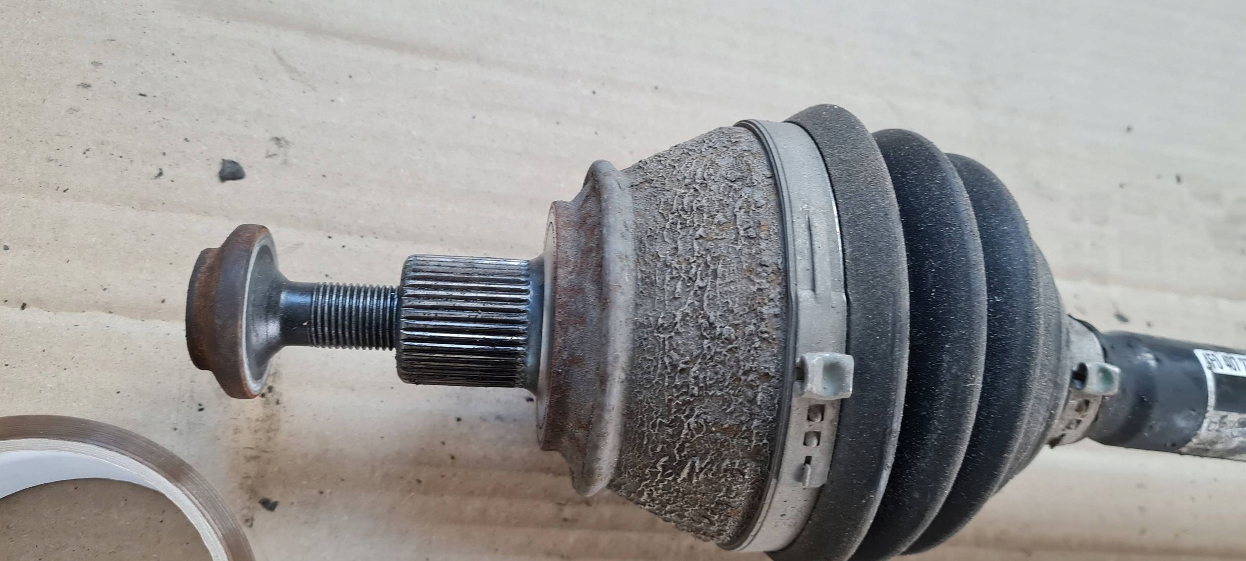 A6 C6 LIFT semi-axis semi-axis left left front 2.0 TDI AUTOMAT 4F0407271N