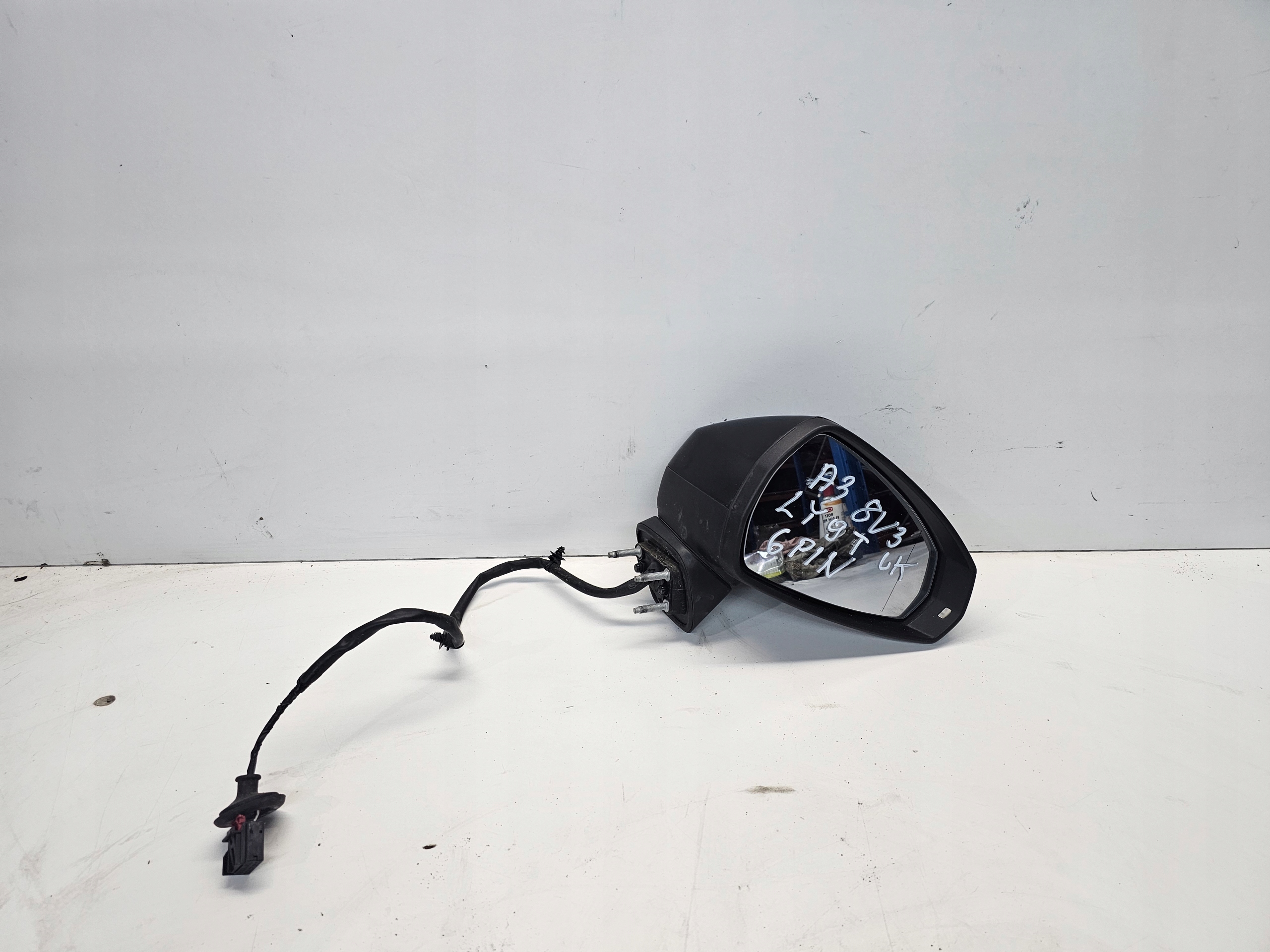 mirror exterior right AUDI A3 8V LY9T 6-PIN UK